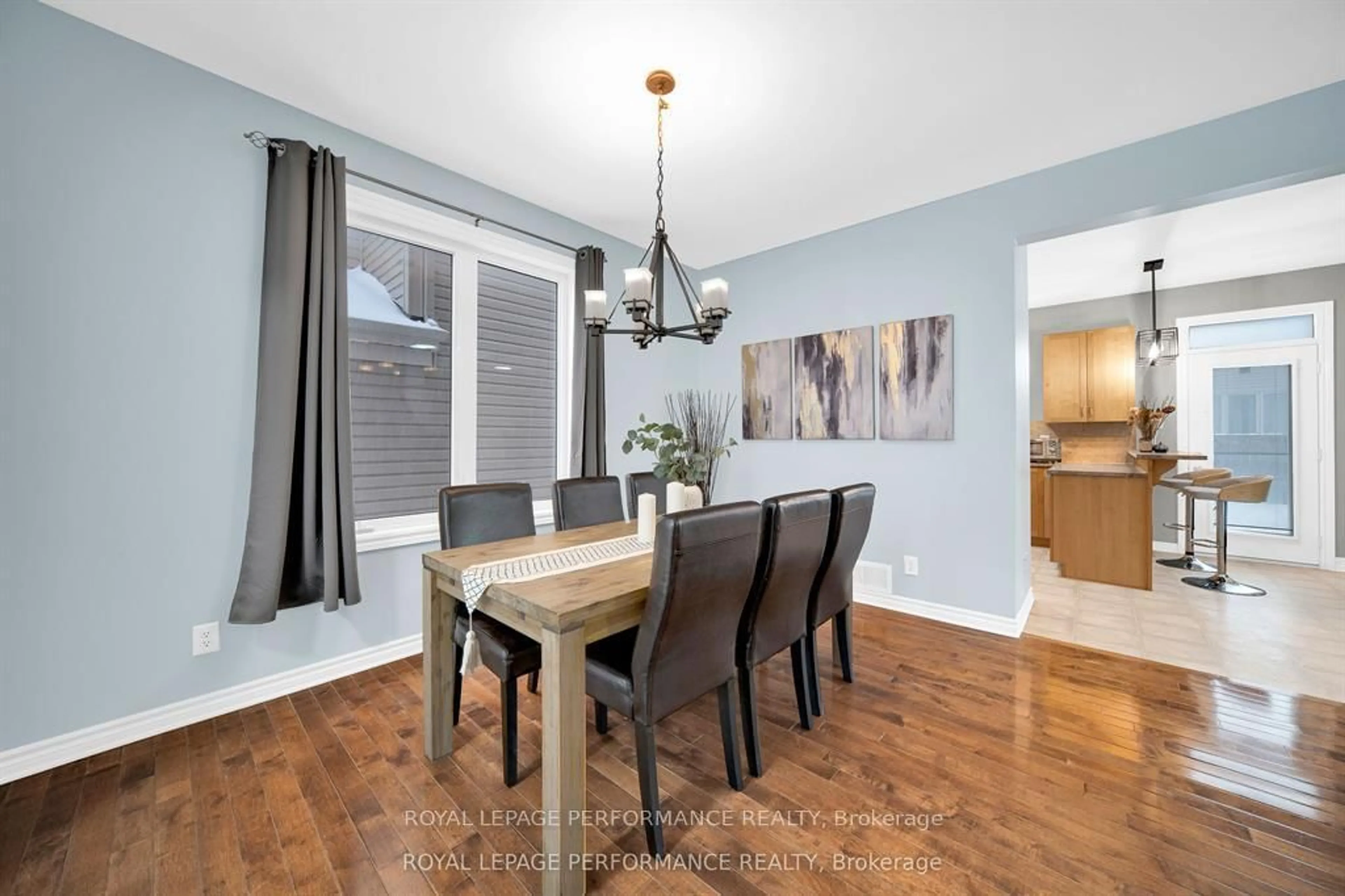 Dining room, wood/laminate floor for 262 Tempest Dr, Stittsville Ontario K2S 0K6