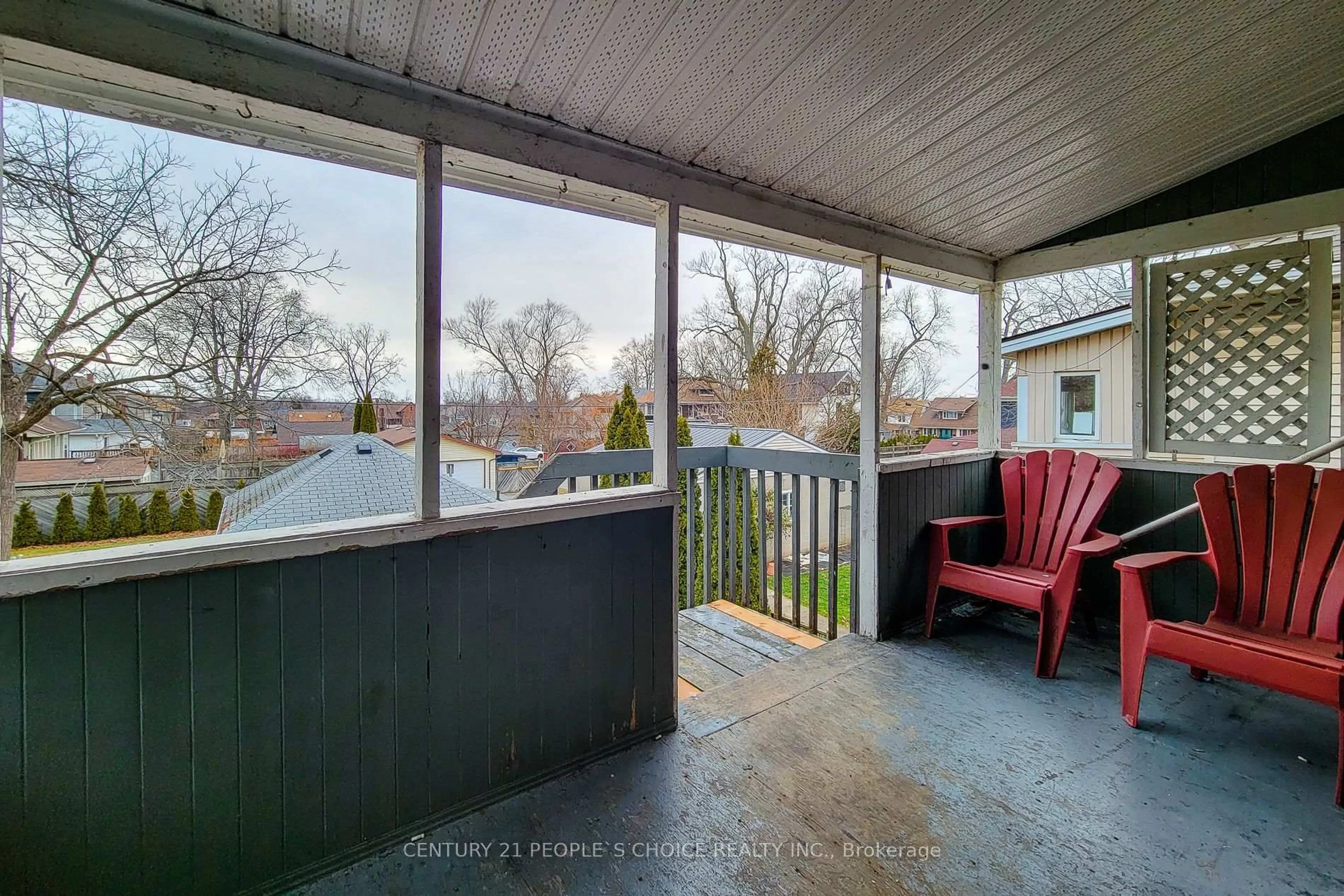 Patio, unknown for 4999 Mcrae St, Niagara Falls Ontario L2E 1P2