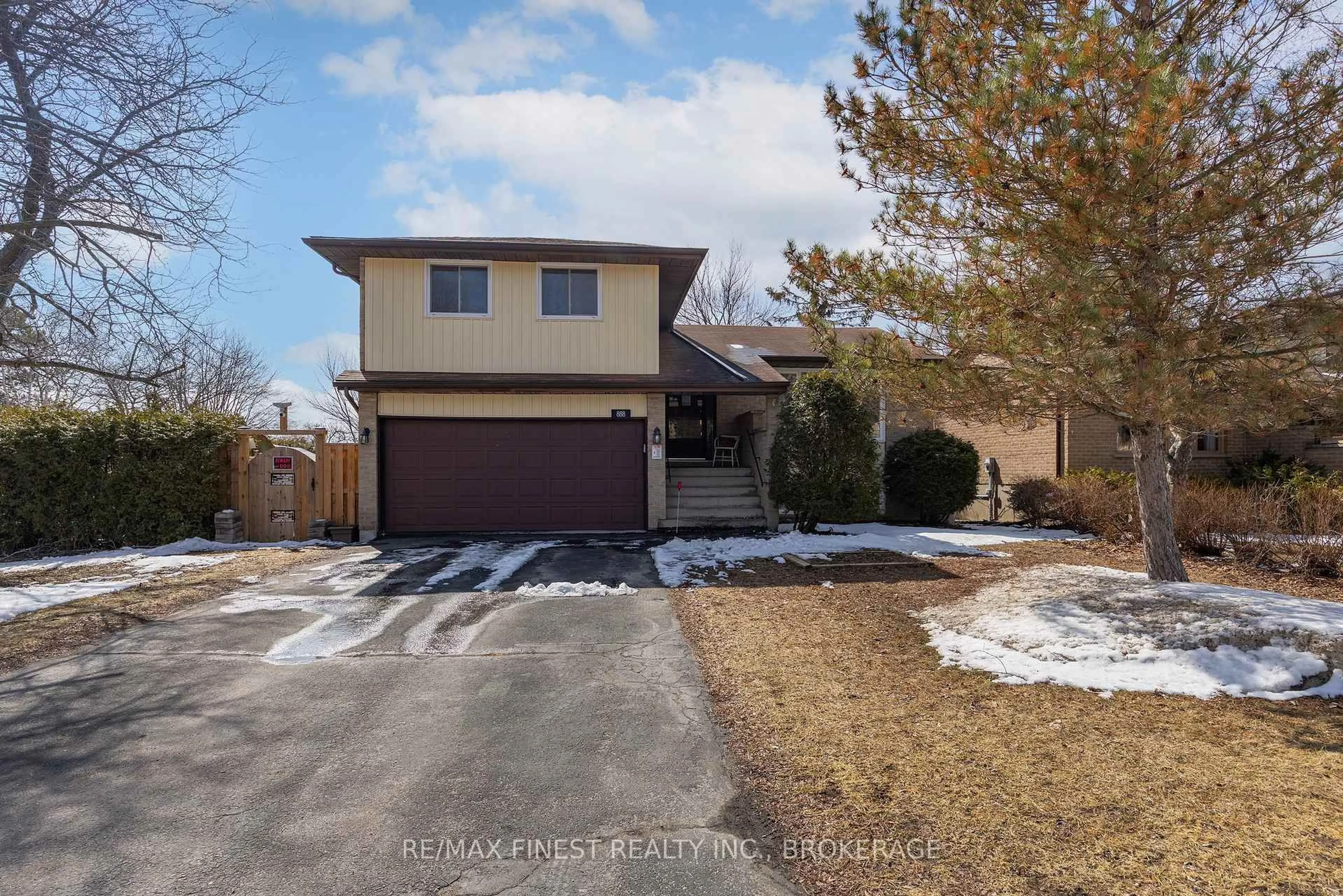 Unknown for 888 Sandringham Pl, Kingston Ontario K7P 1N2