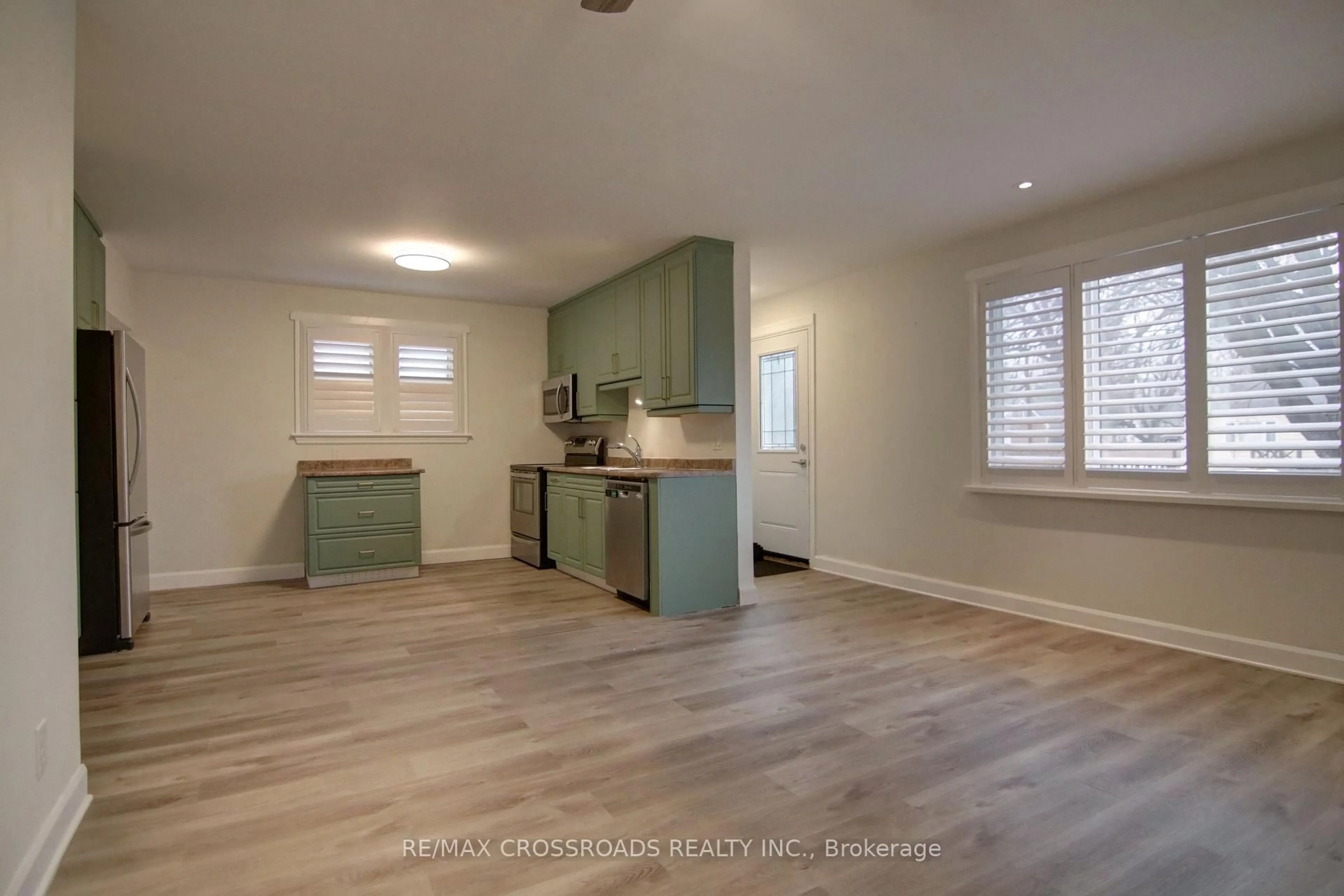 Open concept kitchen, unknown for 814 Nicholls St, Peterborough Ontario K9H 5T8