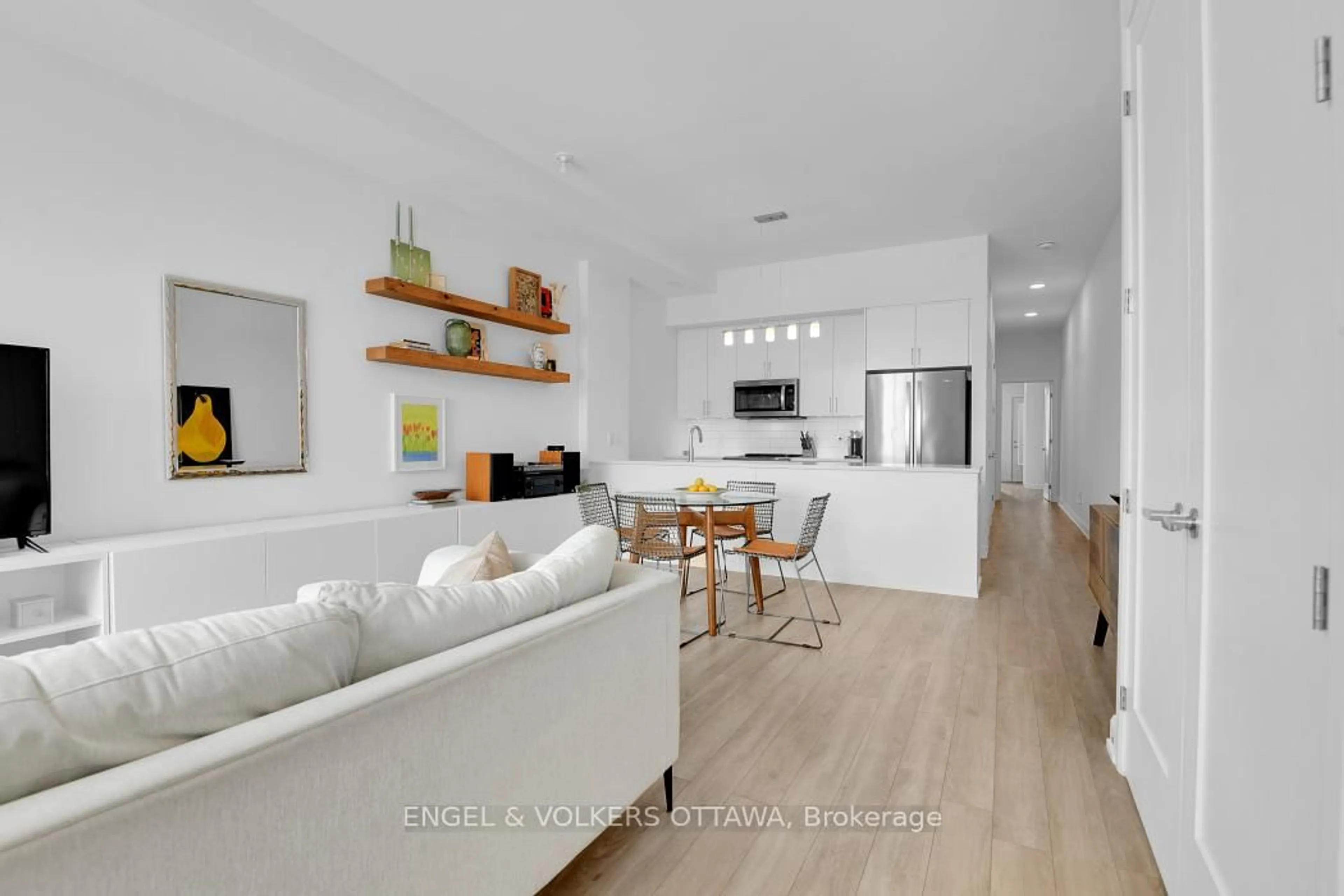 Open concept kitchen, unknown for 509 Gladstone Ave #6, Ottawa Ontario K1R 5N9