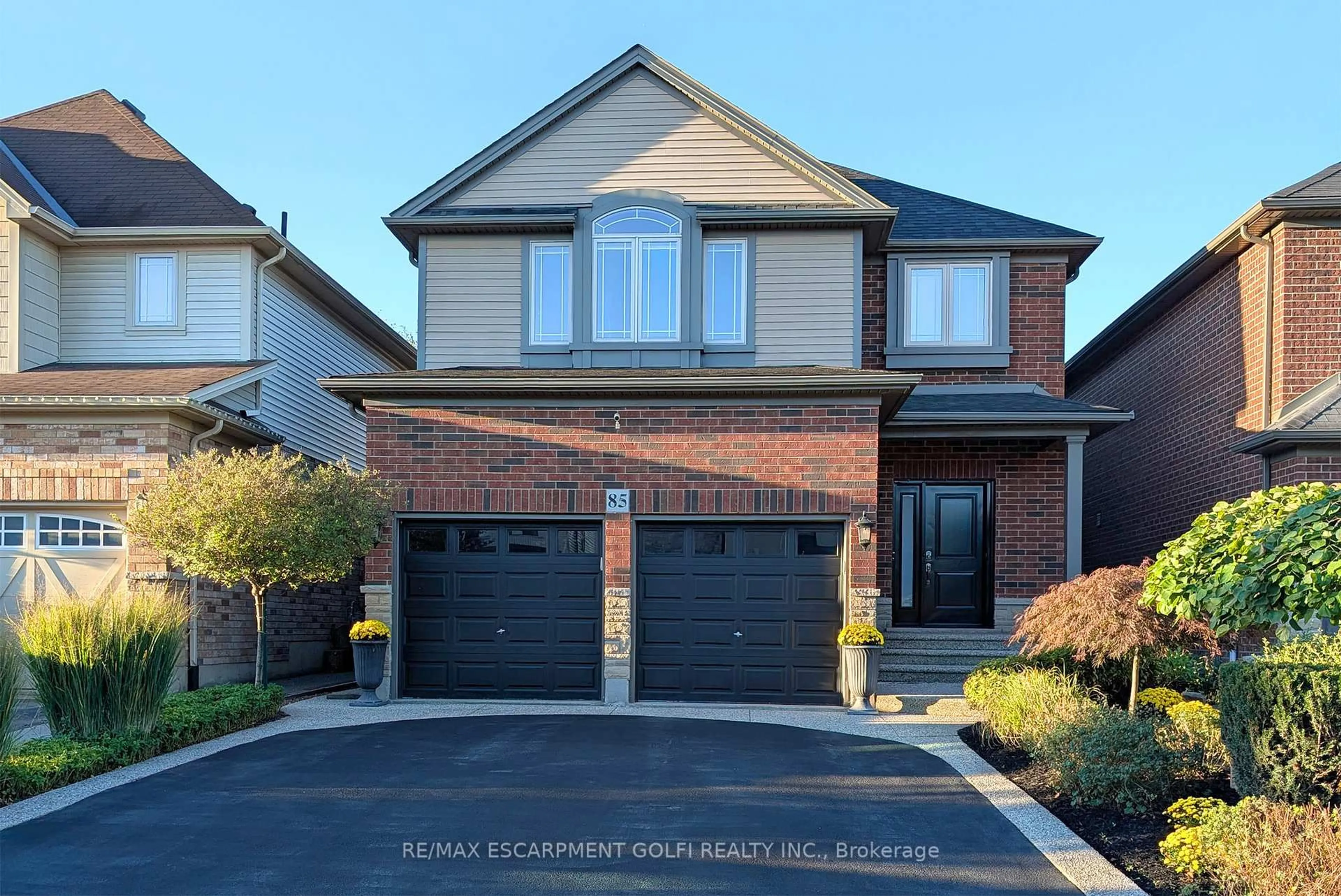 Home with brick exterior material, street for 85 Carlson St, Hamilton Ontario L8J 3T7