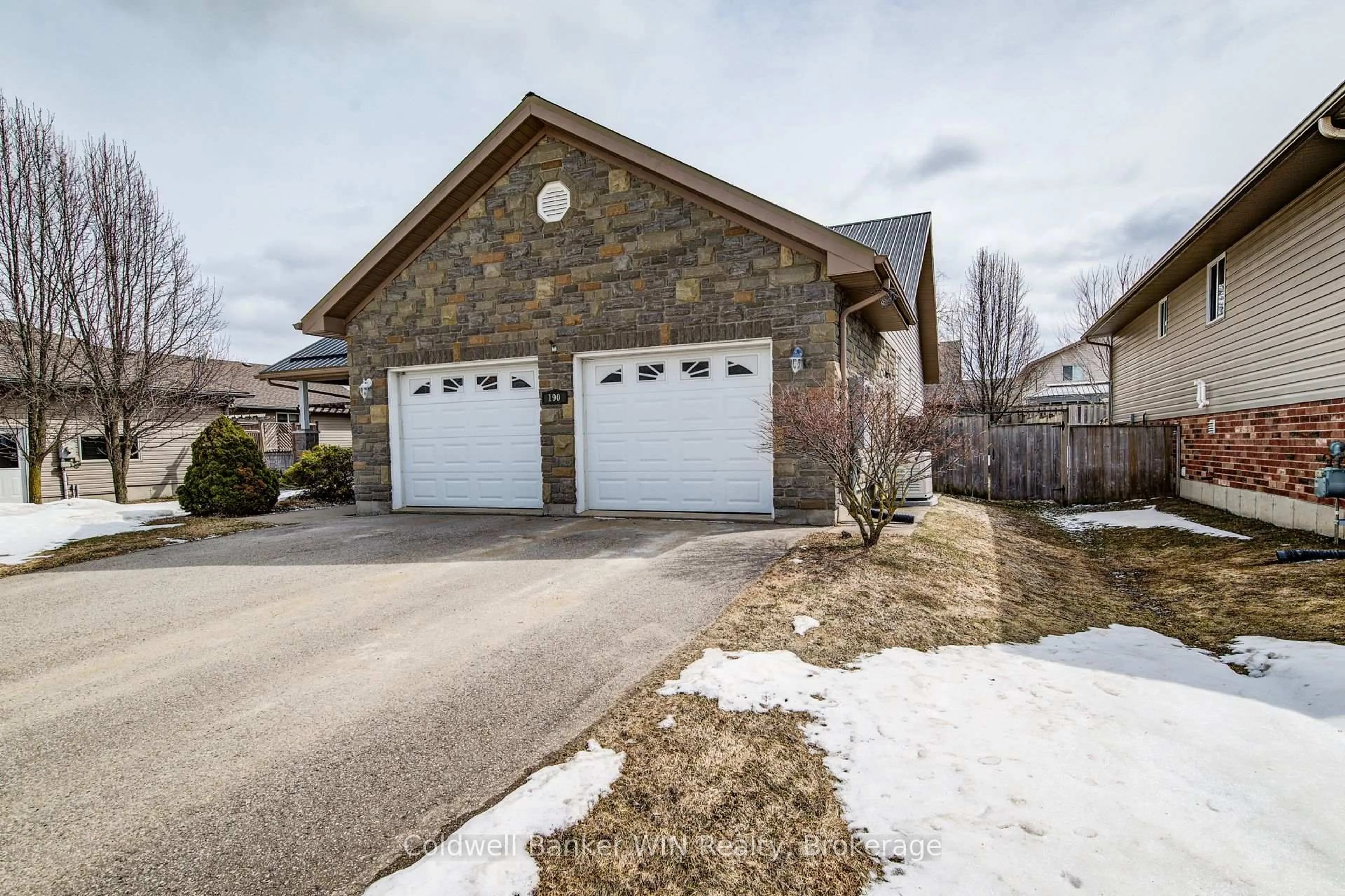 Unknown for 190 Sarah Rd, Wellington North Ontario N0G 2L2