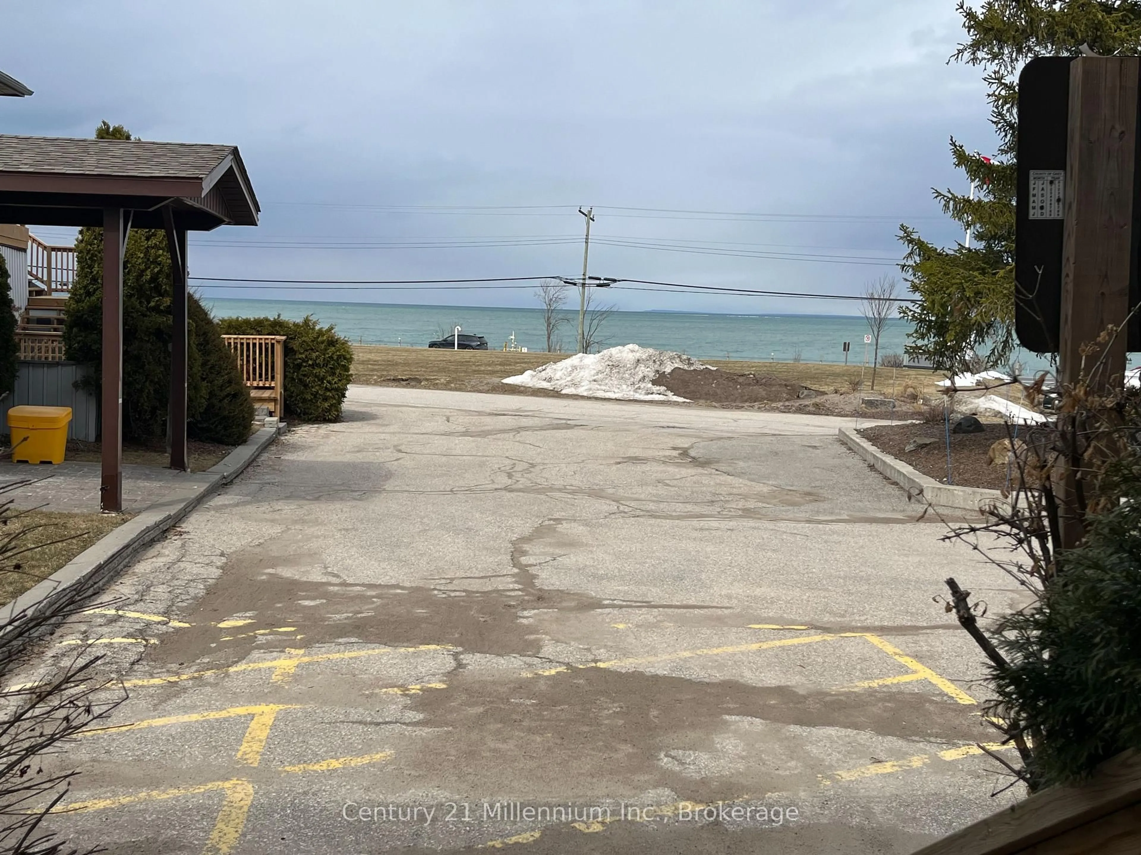 Parking for 209472 Highway 26 Highway #25, Blue Mountains Ontario L9Y 0V3