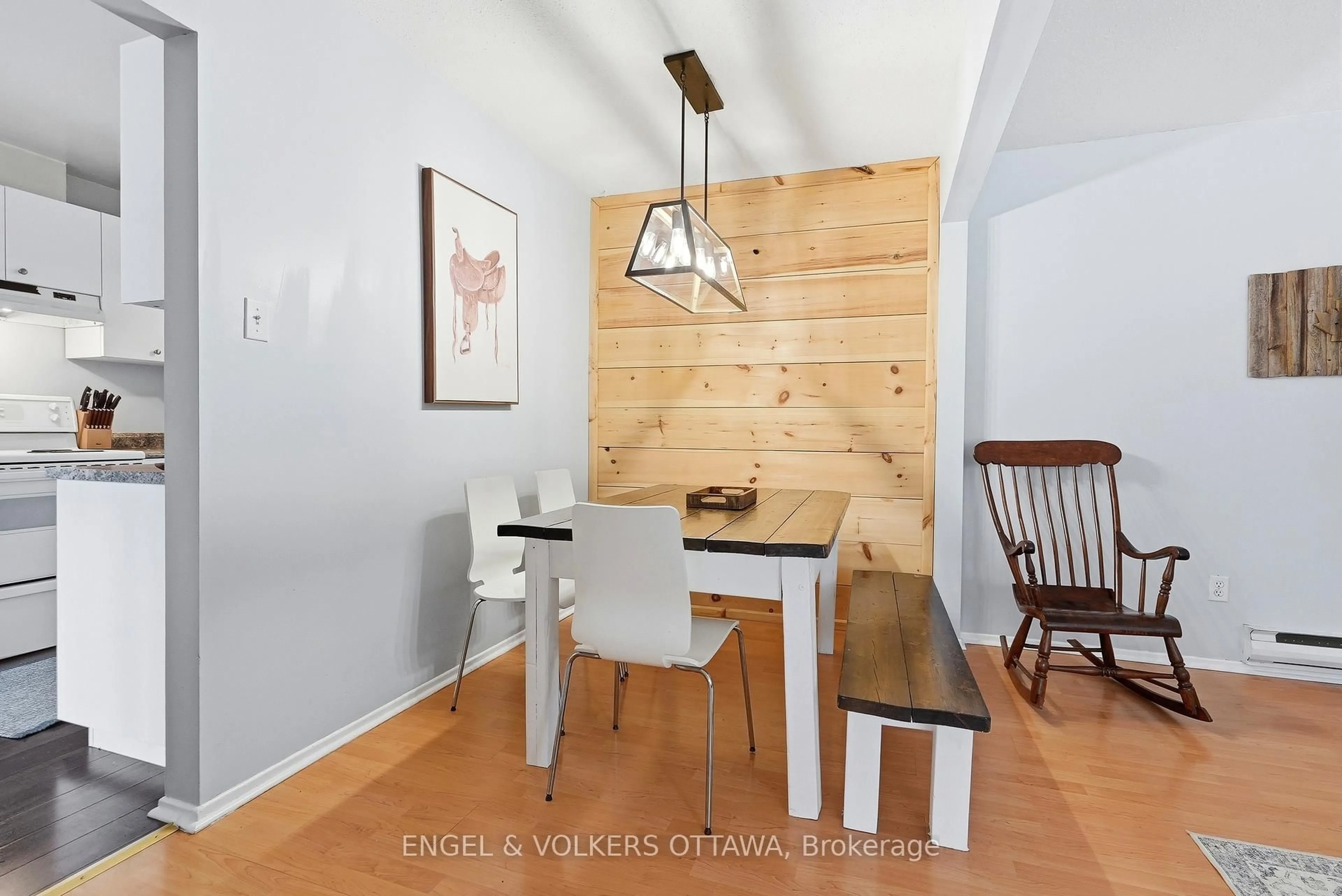 Dining room, wood/laminate floor for 122 Salter Cres #7, Kanata Ontario K2K 1Y7