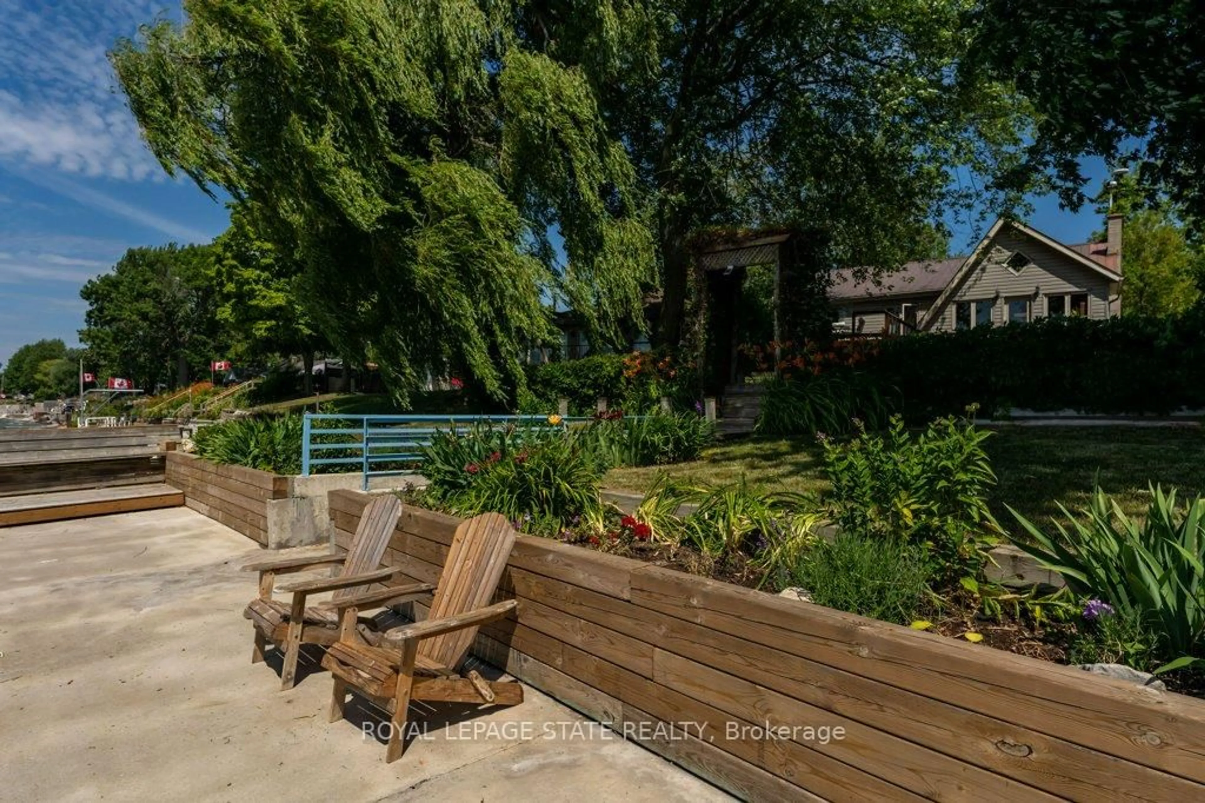 Patio, water/lake/river/ocean view for 2592 Lakeshore Rd, Haldimand Ontario N1A 2W8