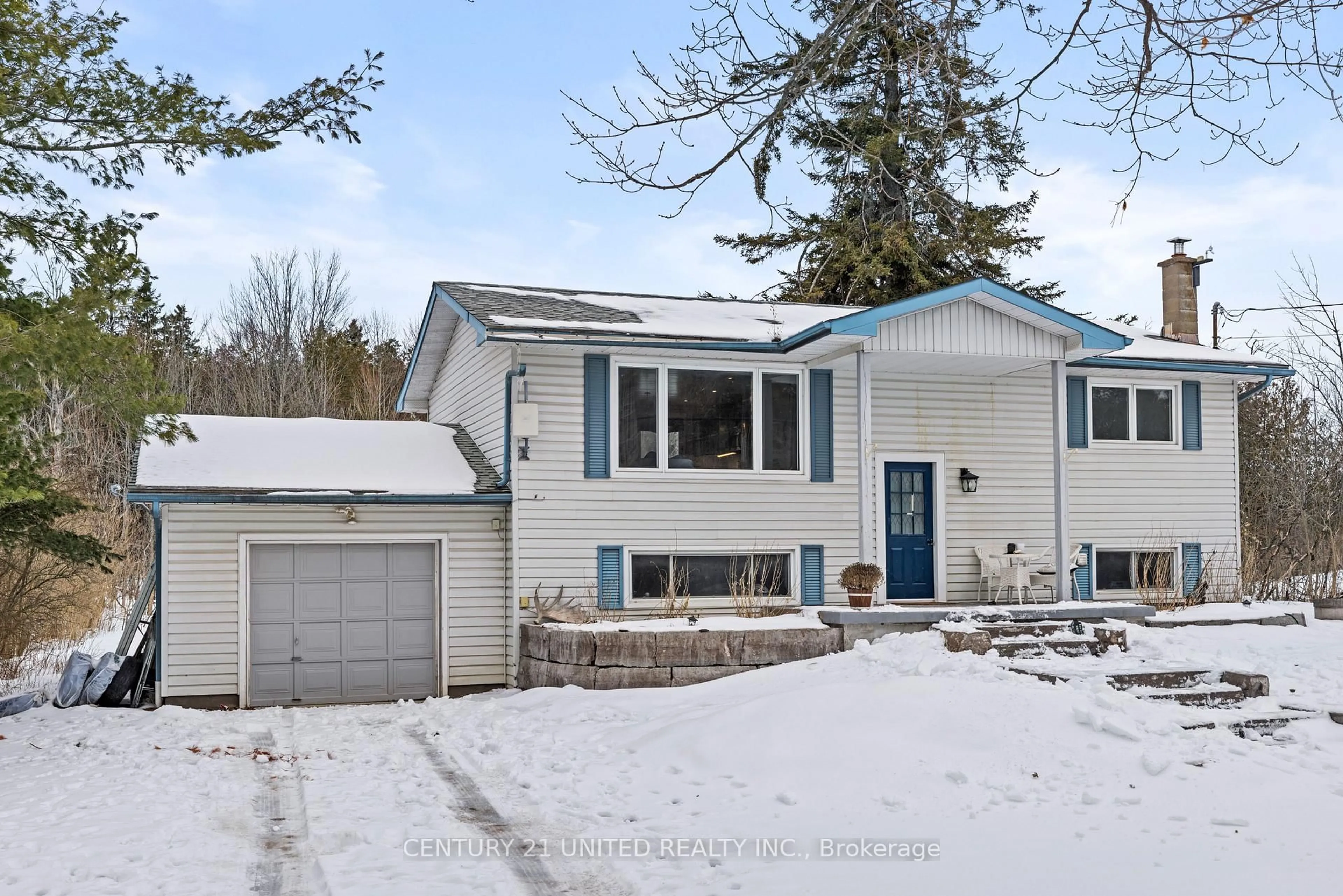 Home with vinyl exterior material, street for 2234 Mccrackens Landing Rd, Douro-Dummer Ontario K0L 2H0