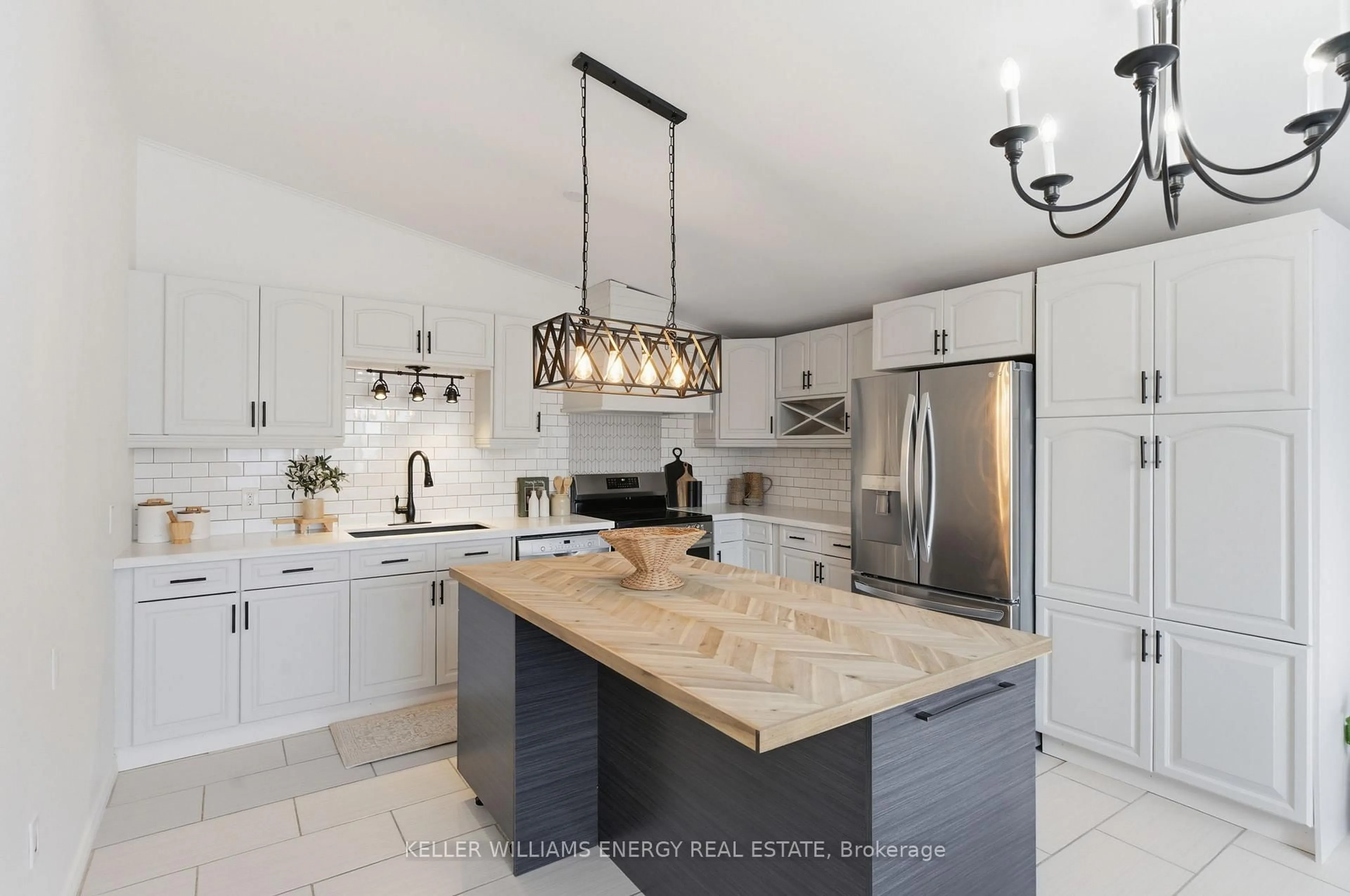 Open concept kitchen, ceramic/tile floor for 26 Wellington St, Port Hope Ontario L1A 2M3