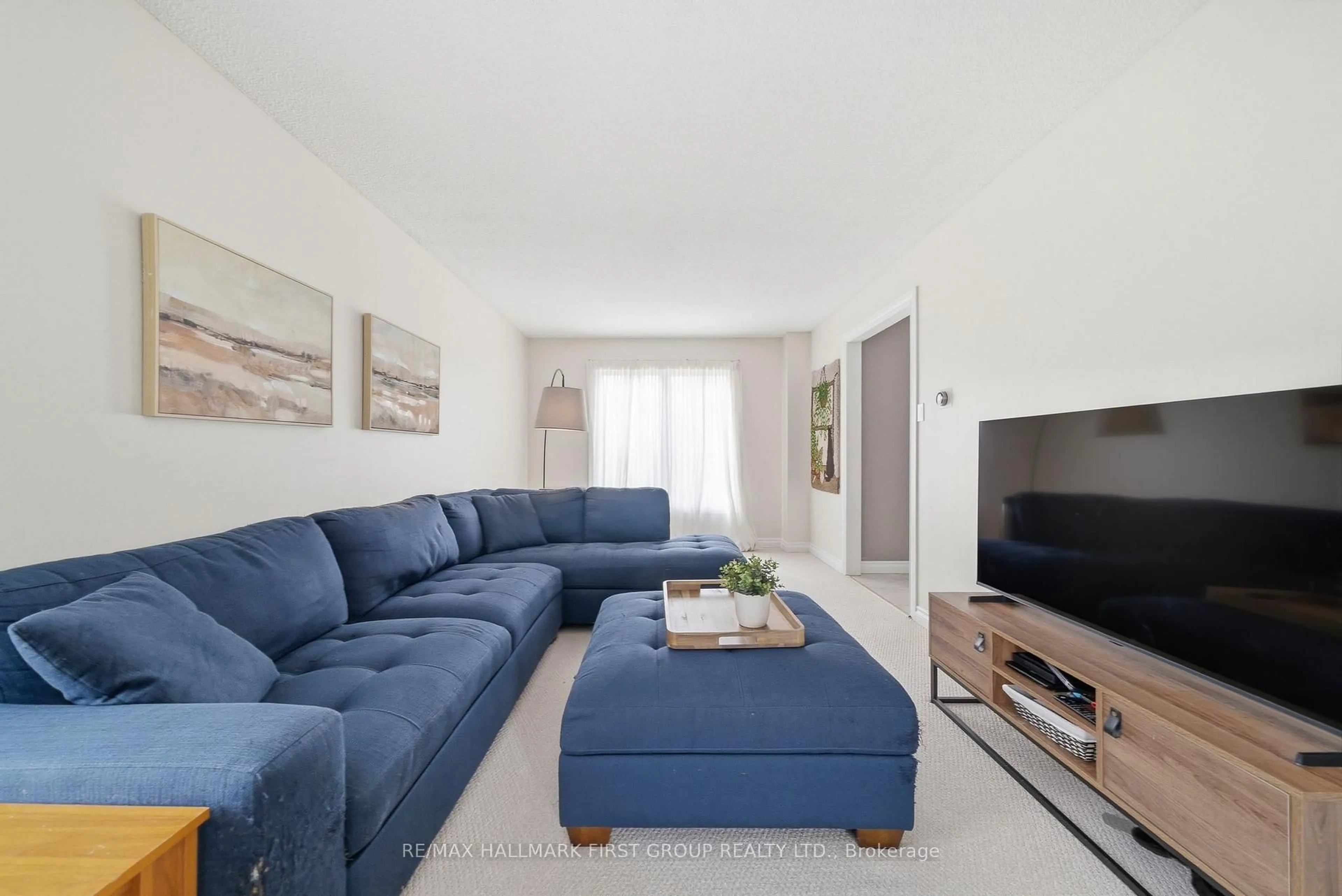 Living room with furniture, unknown for 964 Frei St, Cobourg Ontario K9A 5L5