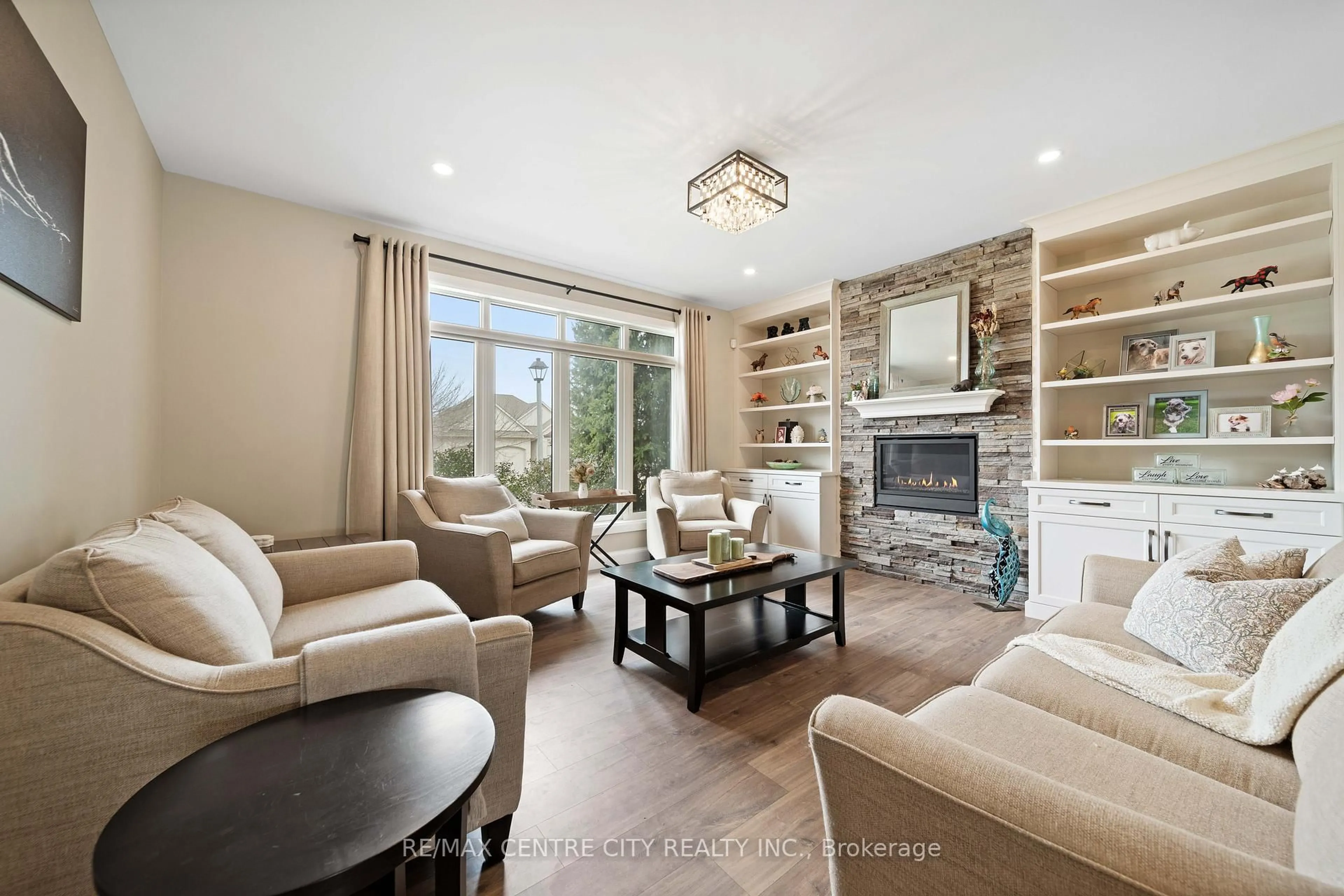 Living room with furniture, unknown for 21 Belmont Ave, Tillsonburg Ontario N4G 5V9