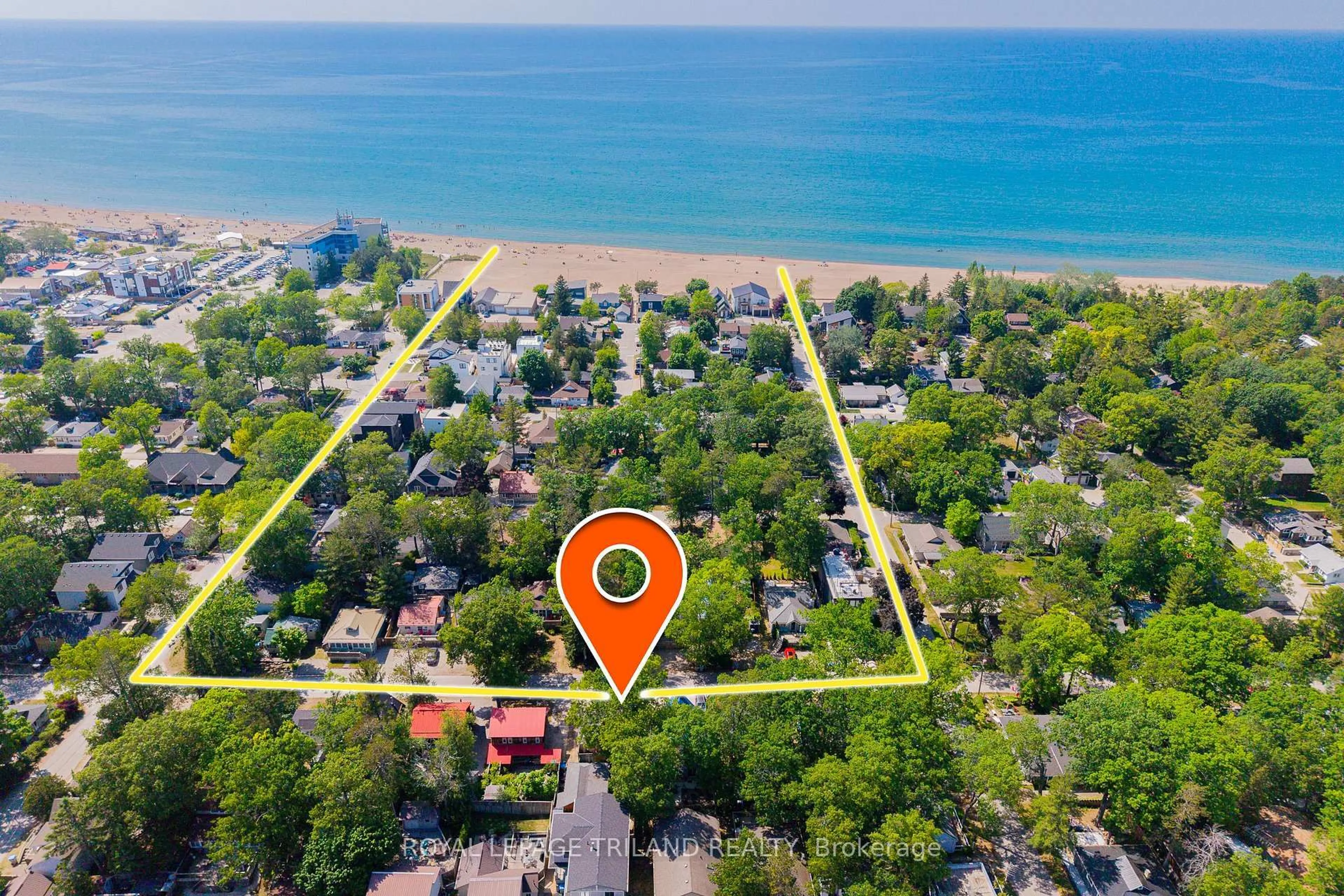 A pic from outside/outdoor area/front of a property/back of a property/a pic from drone, water/lake/river/ocean view for 28 Elmwood Ave, Lambton Shores Ontario N0M 1T0