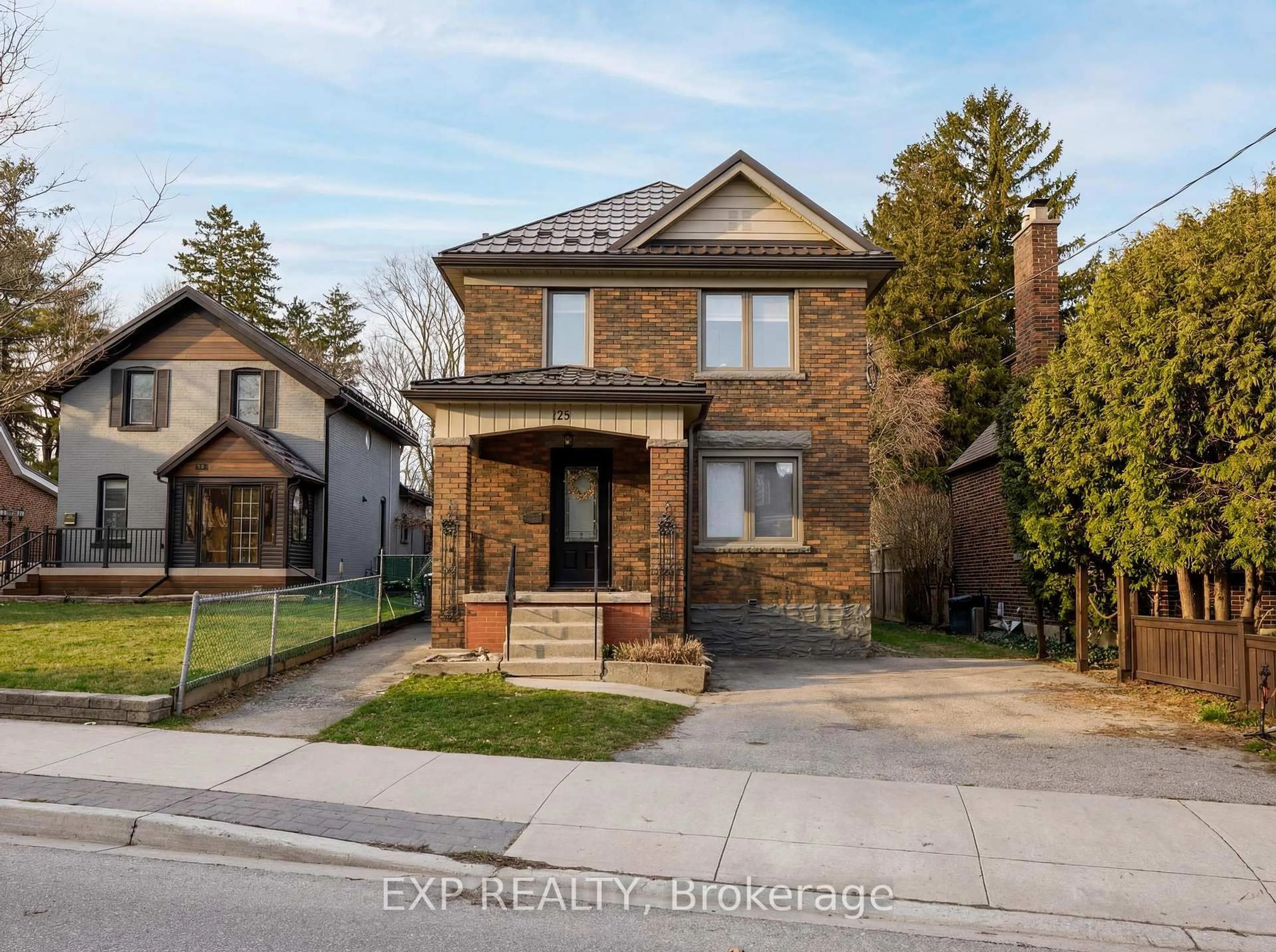 Home with brick exterior material, street for 125 Wilhelm St, Kitchener Ontario N2H 5S3