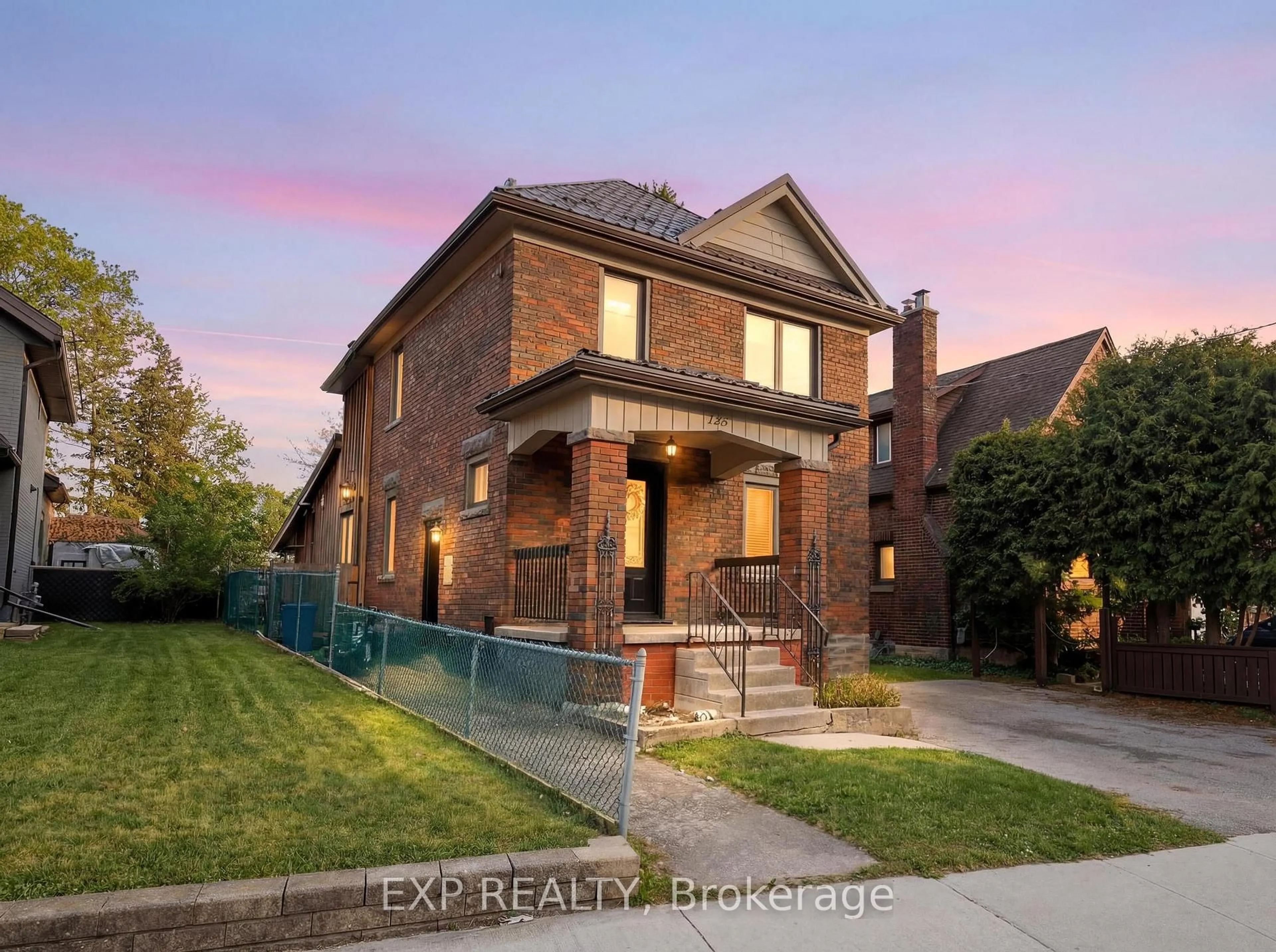 Home with brick exterior material, street for 125 Wilhelm St, Kitchener Ontario N2H 5S3