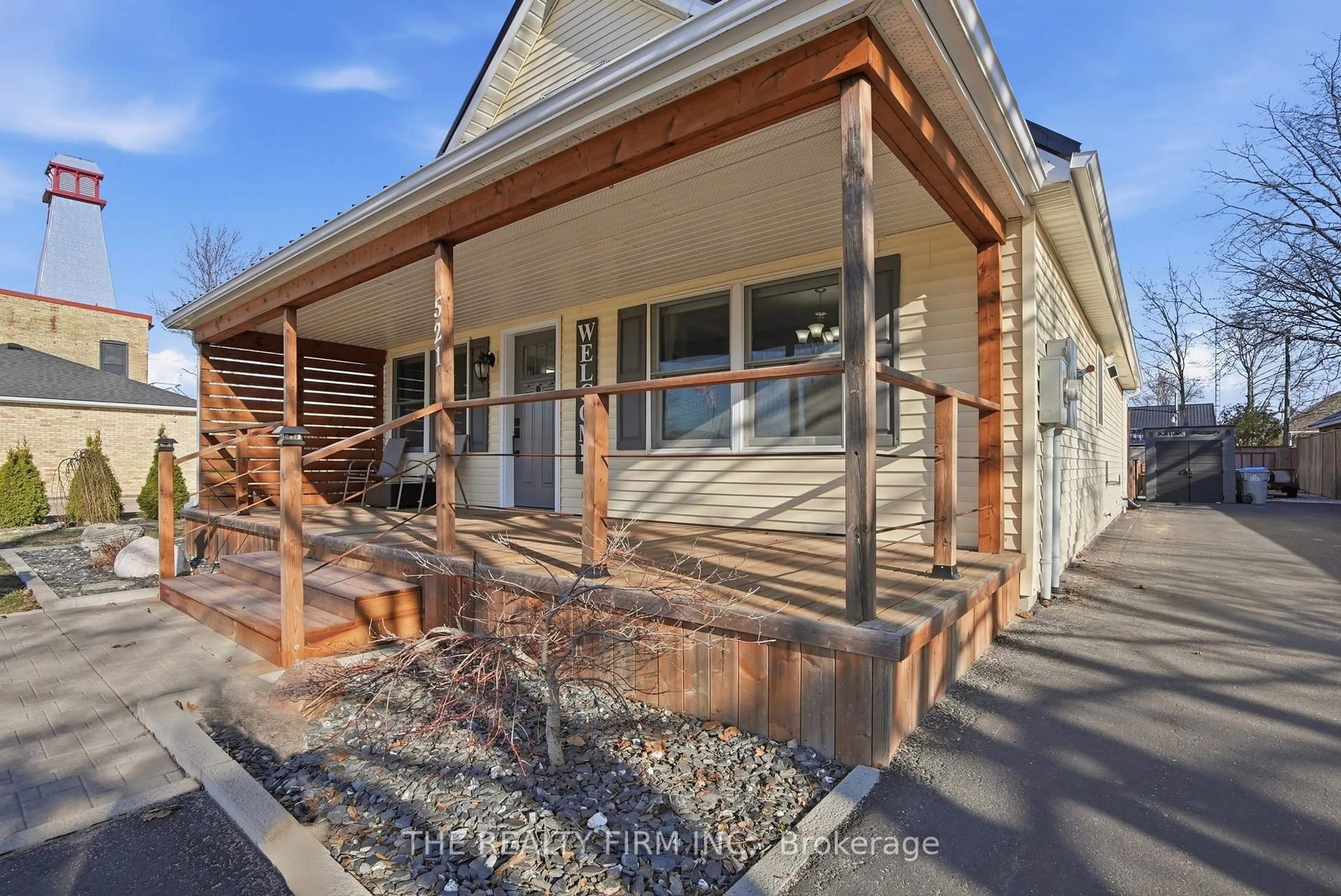 Unknown for 521 Ontario St, Warwick Ontario N0M 2S0