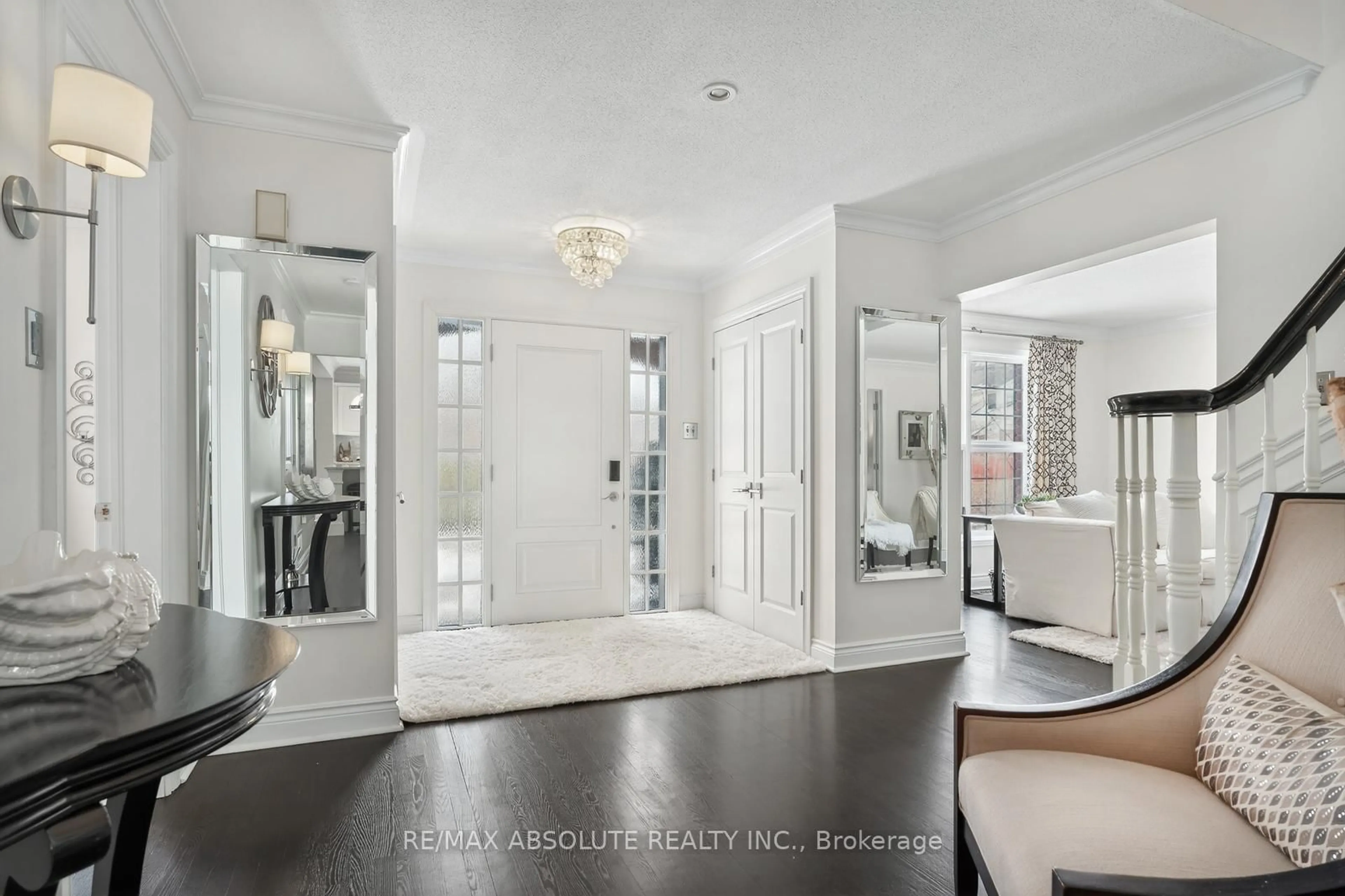 Indoor entryway for 149 Lanigan Cres, Stittsville Ontario K2S 1G9