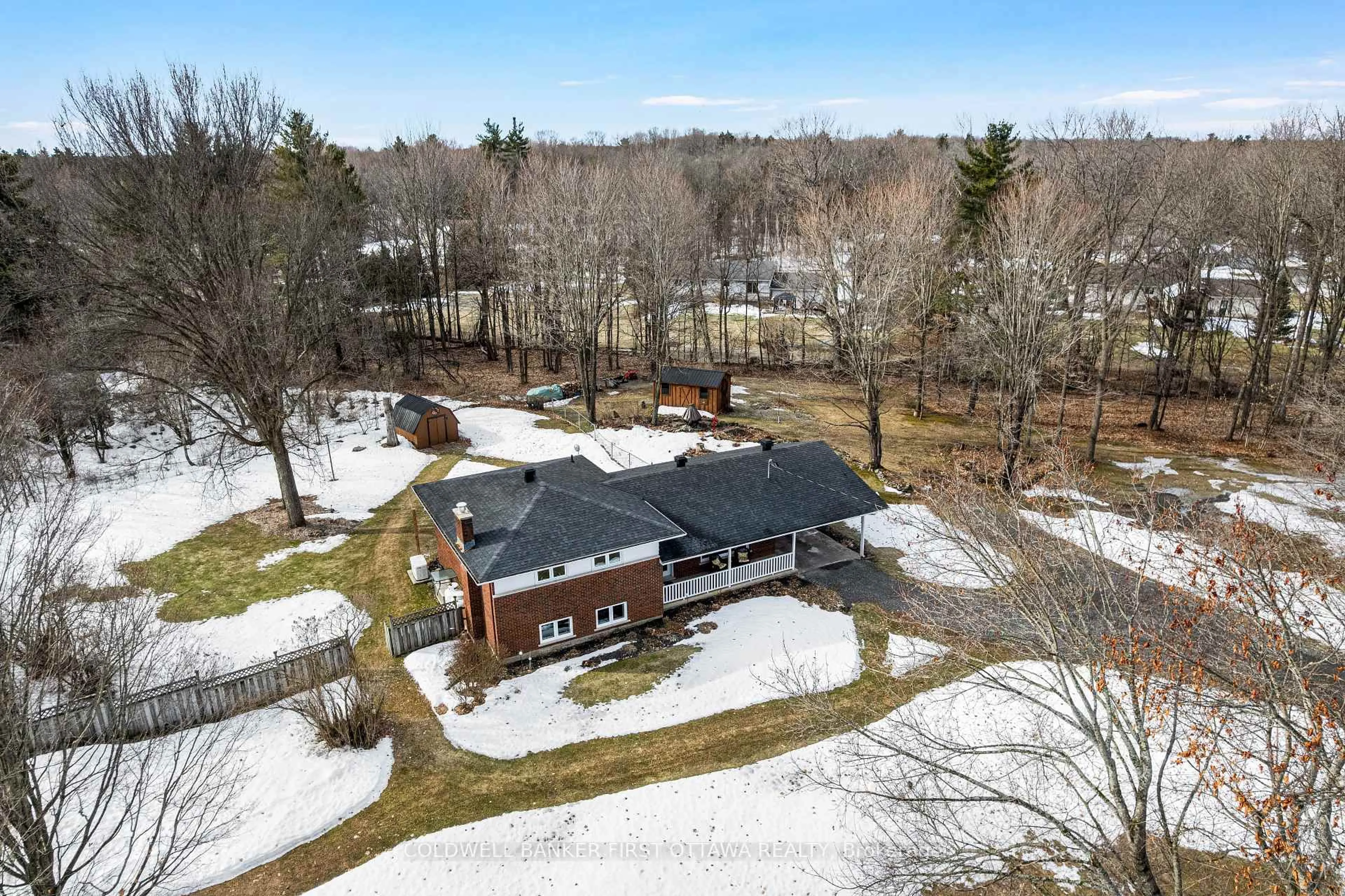 A pic from outside/outdoor area/front of a property/back of a property/a pic from drone, unknown for 2421 Rideau Ferry Rd, Perth Ontario K7H 3C7