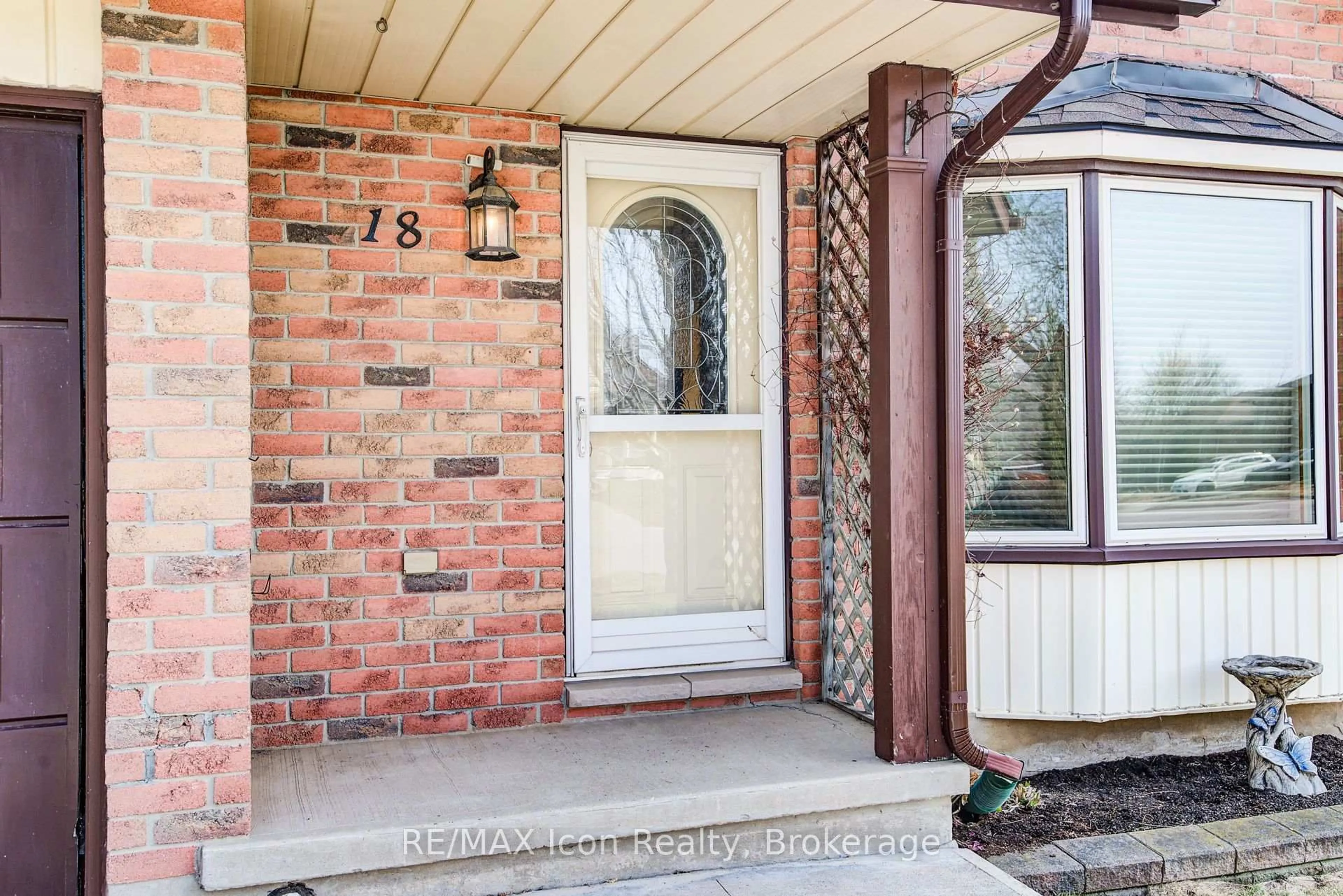 Home with brick exterior material, street for 18 Smart St, Guelph Ontario N1G 4L4