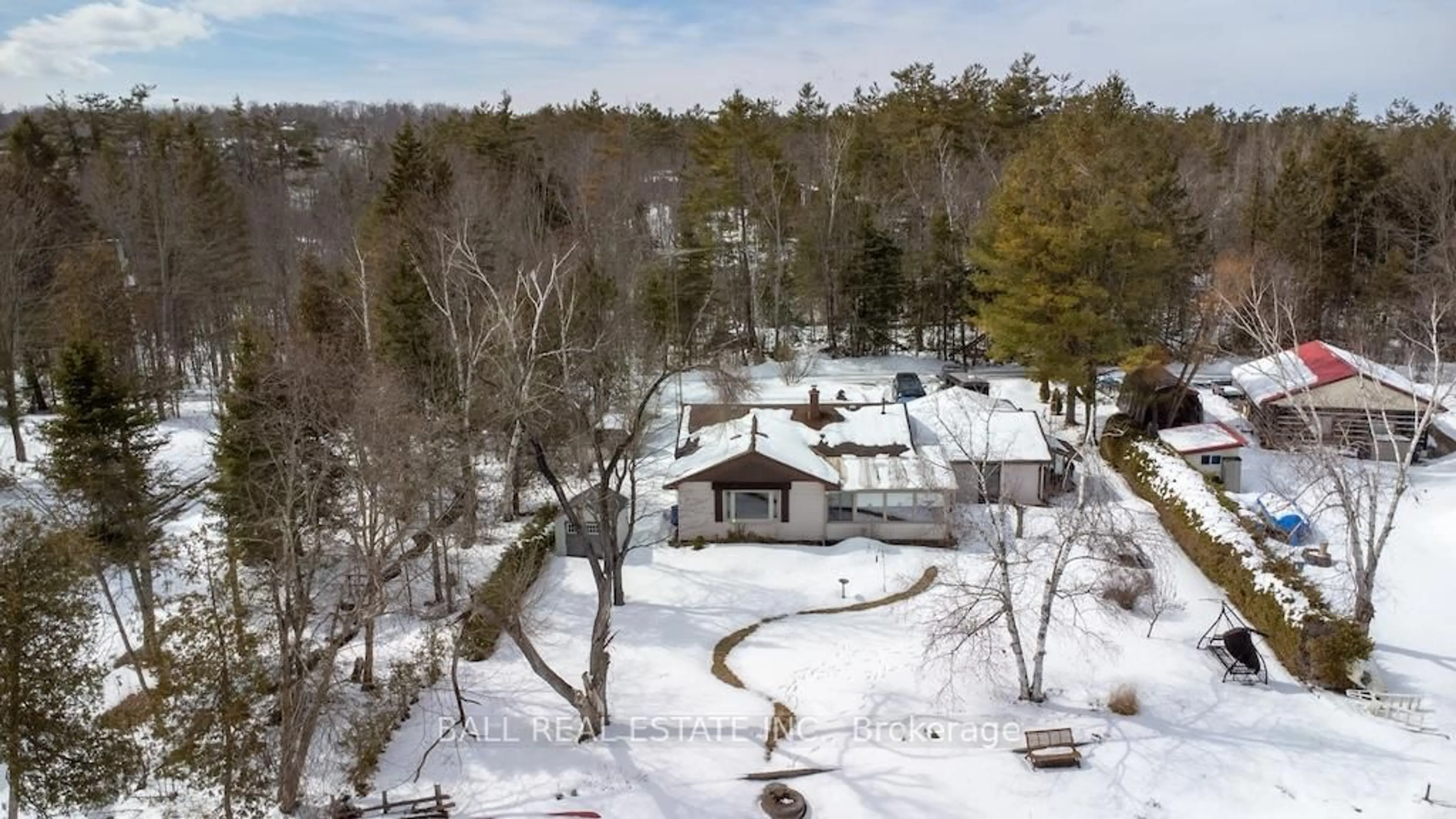 A pic from outside/outdoor area/front of a property/back of a property/a pic from drone, unknown for 2137 Chipmunk Rd, Douro-Dummer Ontario K0L 2H0