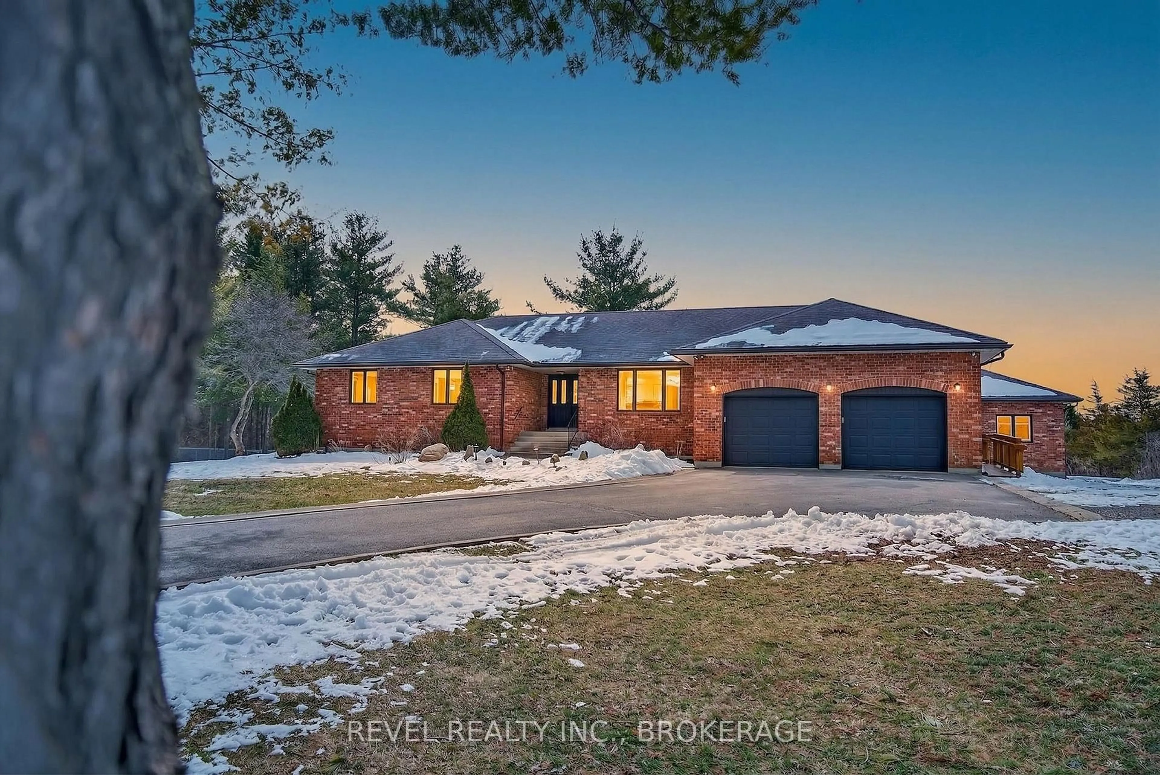 Unknown for 2015 Rosedale Dr, Kingston Ontario K0H 1S0