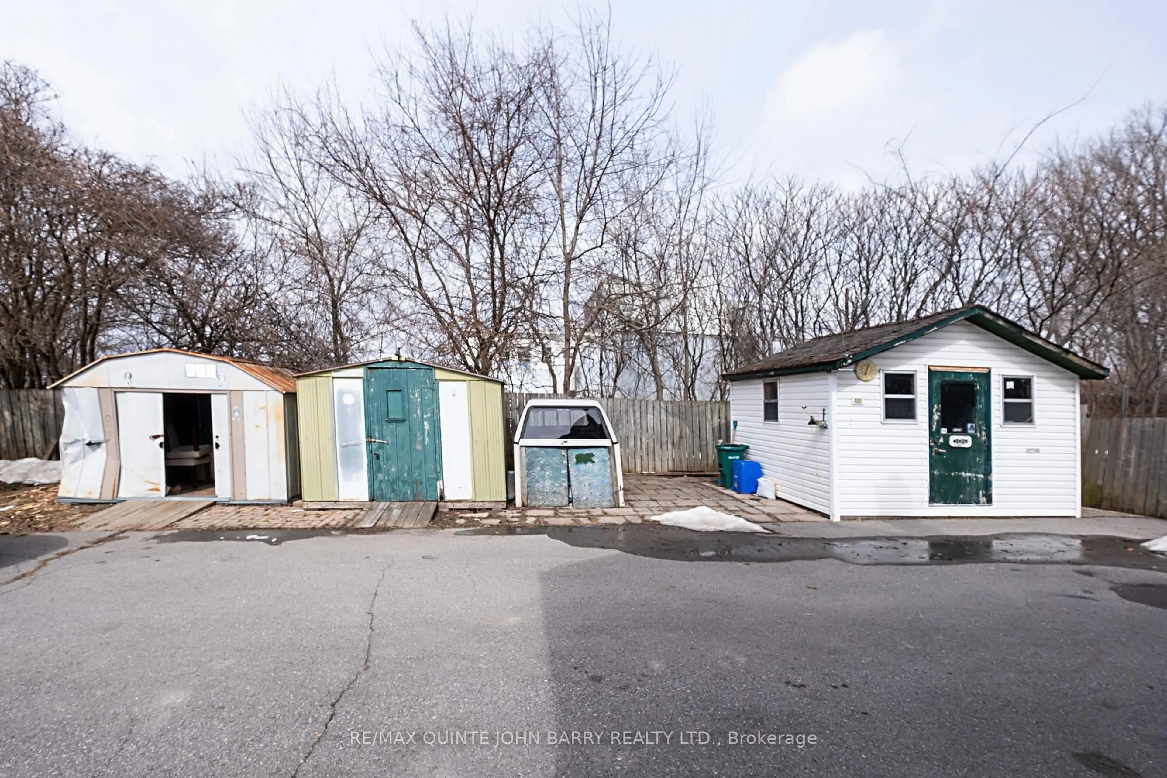 Unknown for 115 Dufferin Ave, Quinte West Ontario K8V 5E2