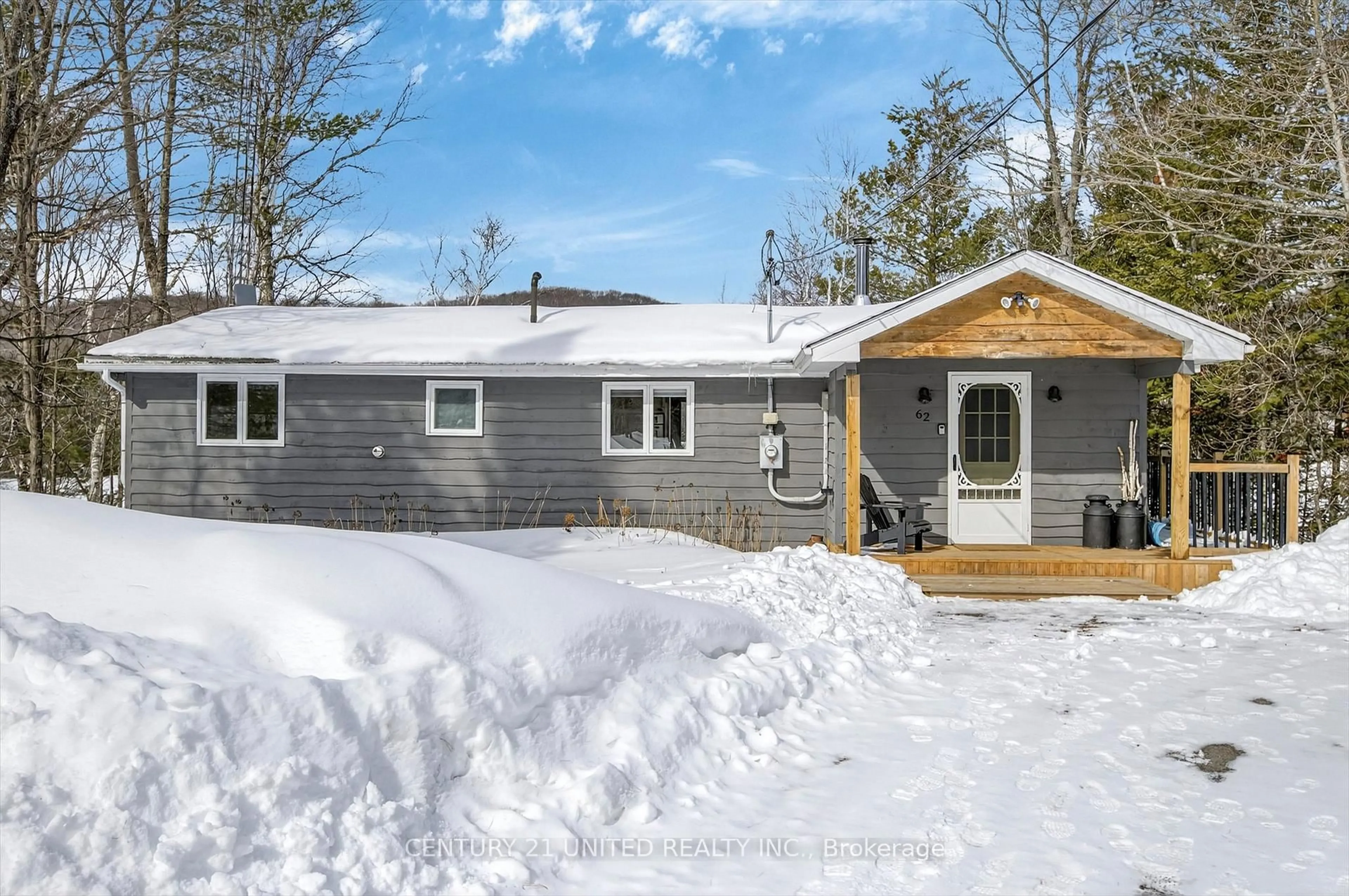 Home with vinyl exterior material, street for 62 Bentley Pl, Bancroft Ontario K0L 1C0