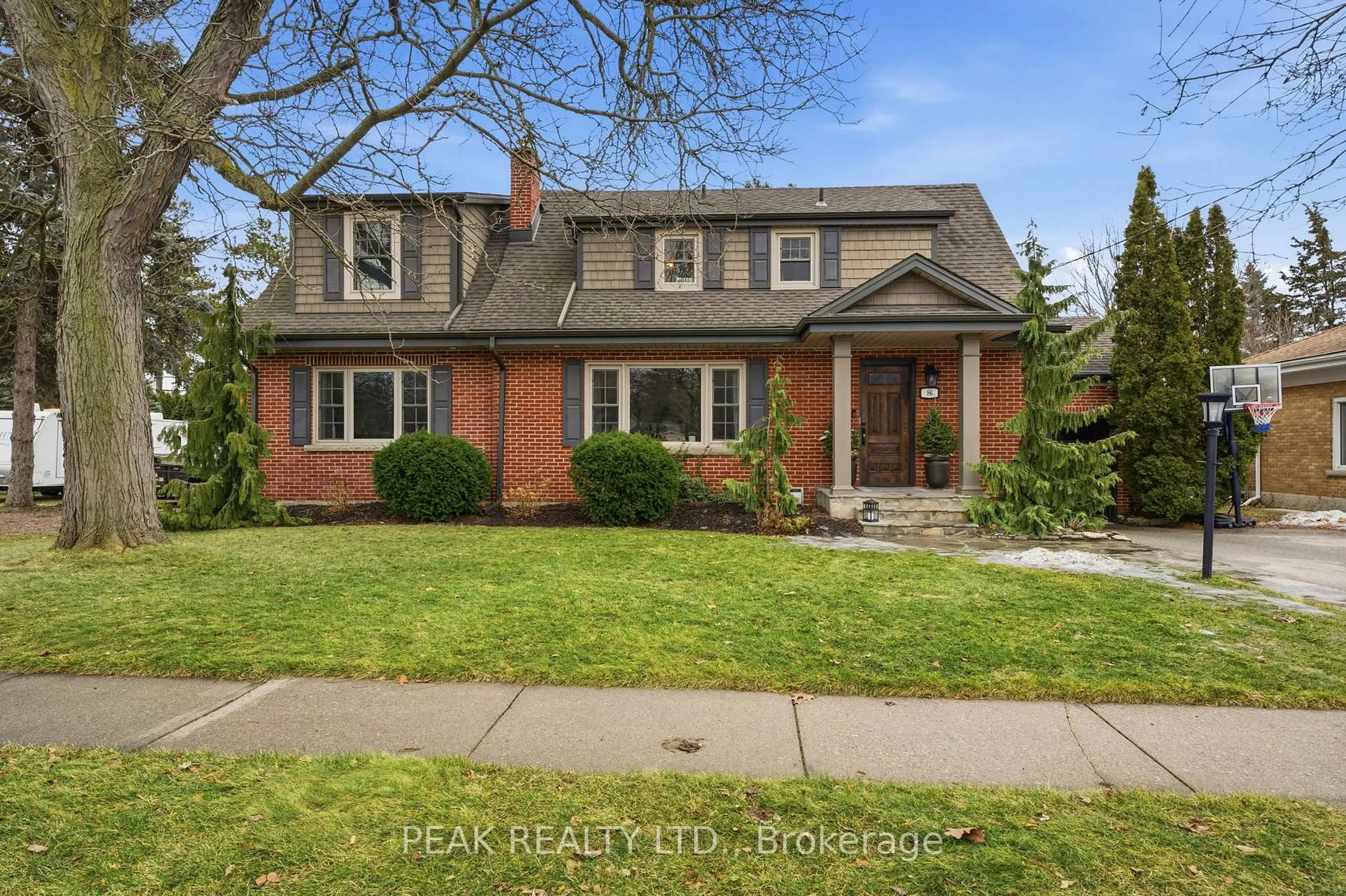 Home with brick exterior material, street for 86 Elm St, Brantford Ontario N3R 4V2