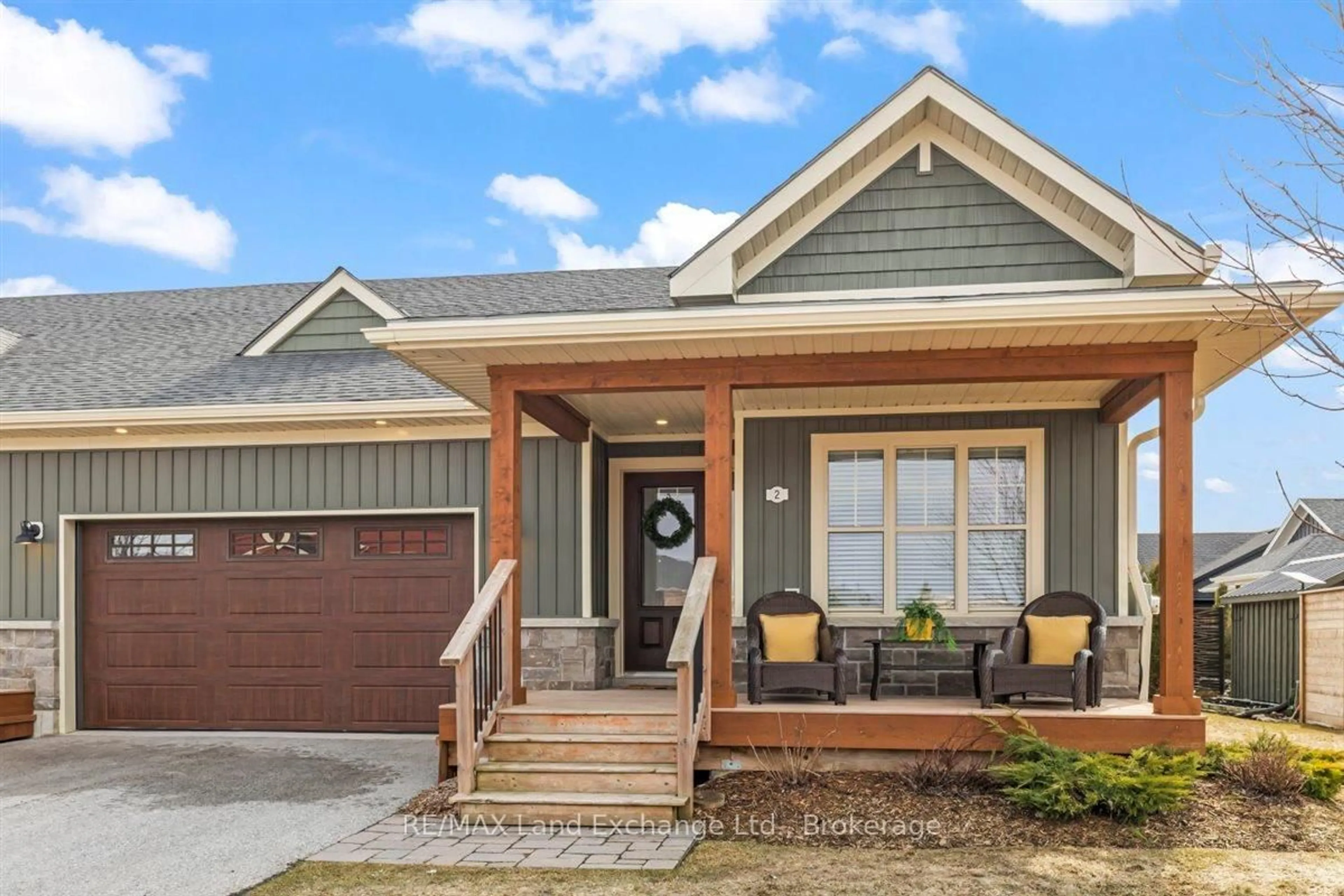 Home with vinyl exterior material, street for 2 Fairway Lane, Saugeen Shores Ontario N0H 2C3