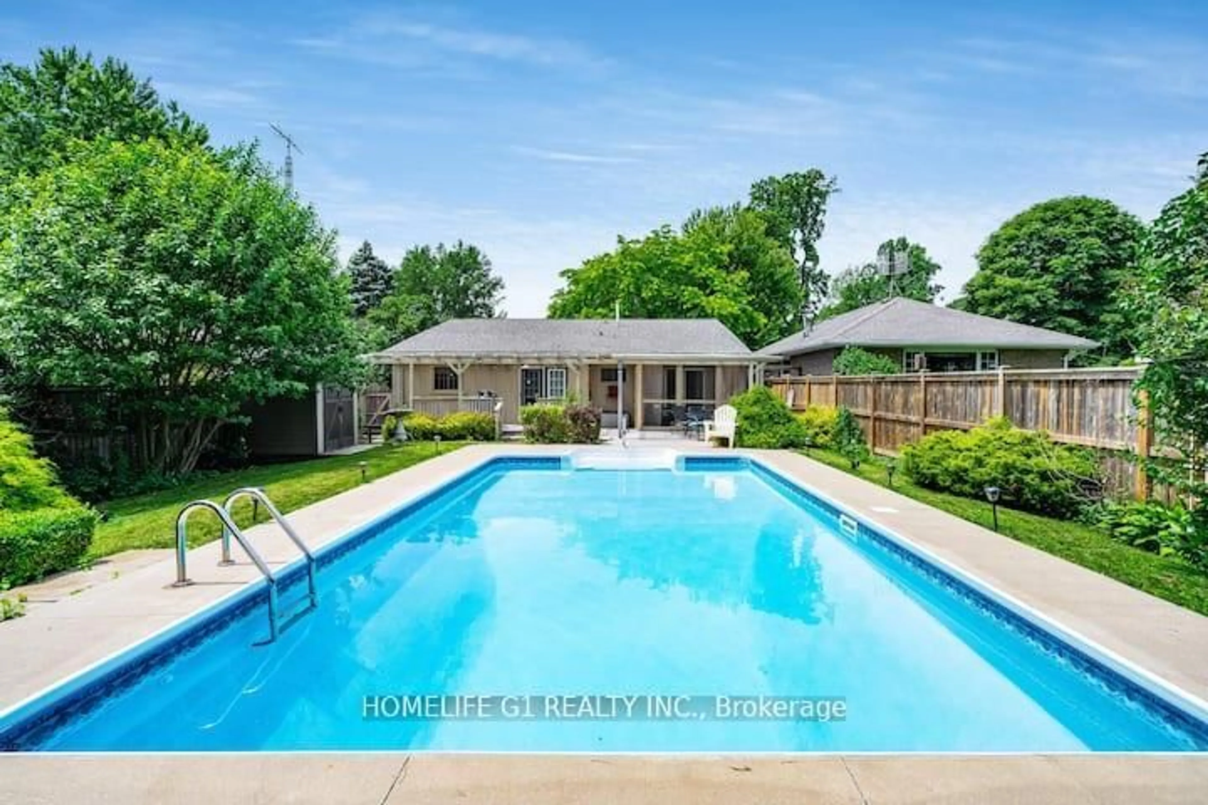 Pool for 1324 Orchard Blvd, Kingsville Ontario N9T 2R7