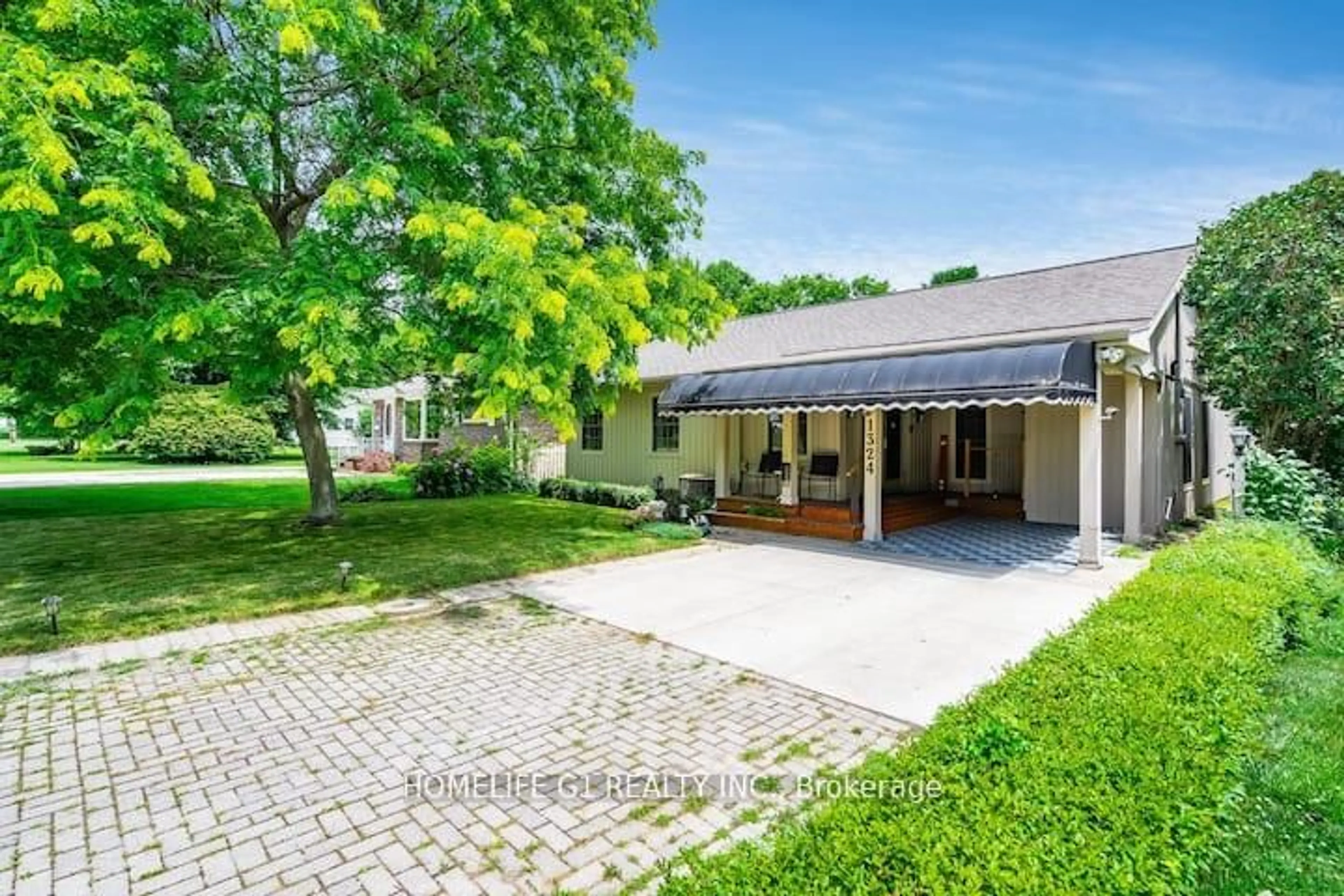 Unknown for 1324 Orchard Blvd, Kingsville Ontario N9T 2R7