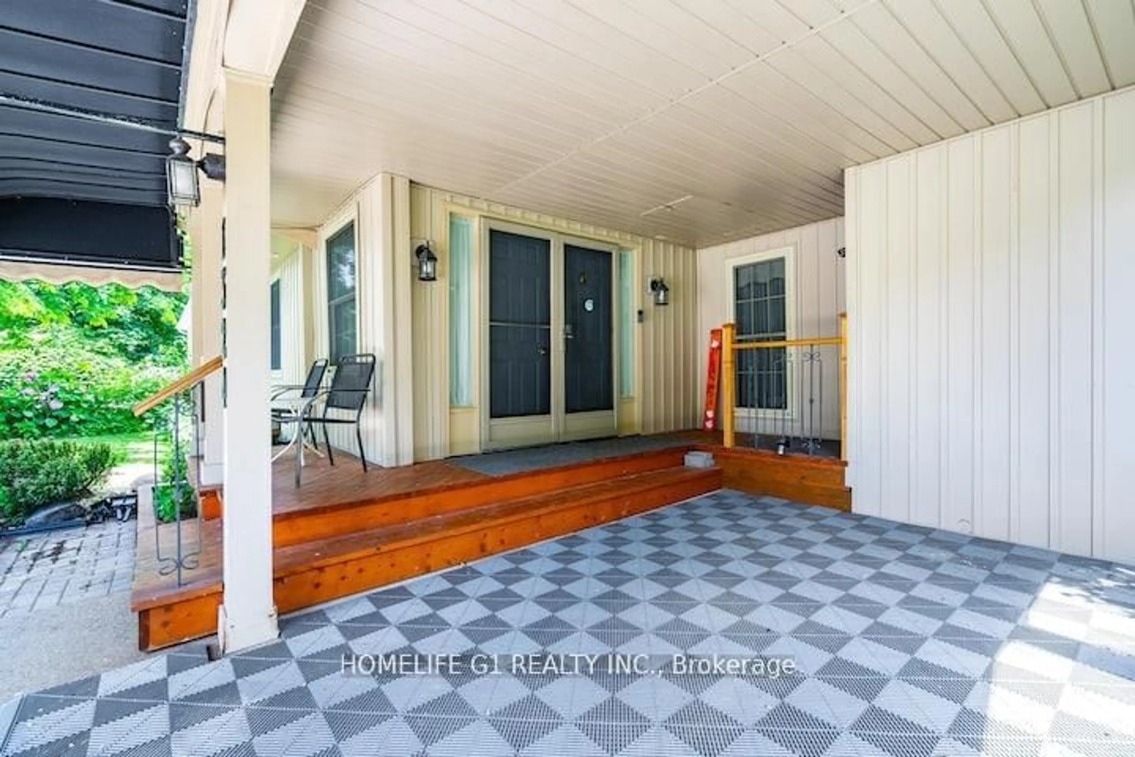 Unknown for 1324 Orchard Blvd, Kingsville Ontario N9T 2R7