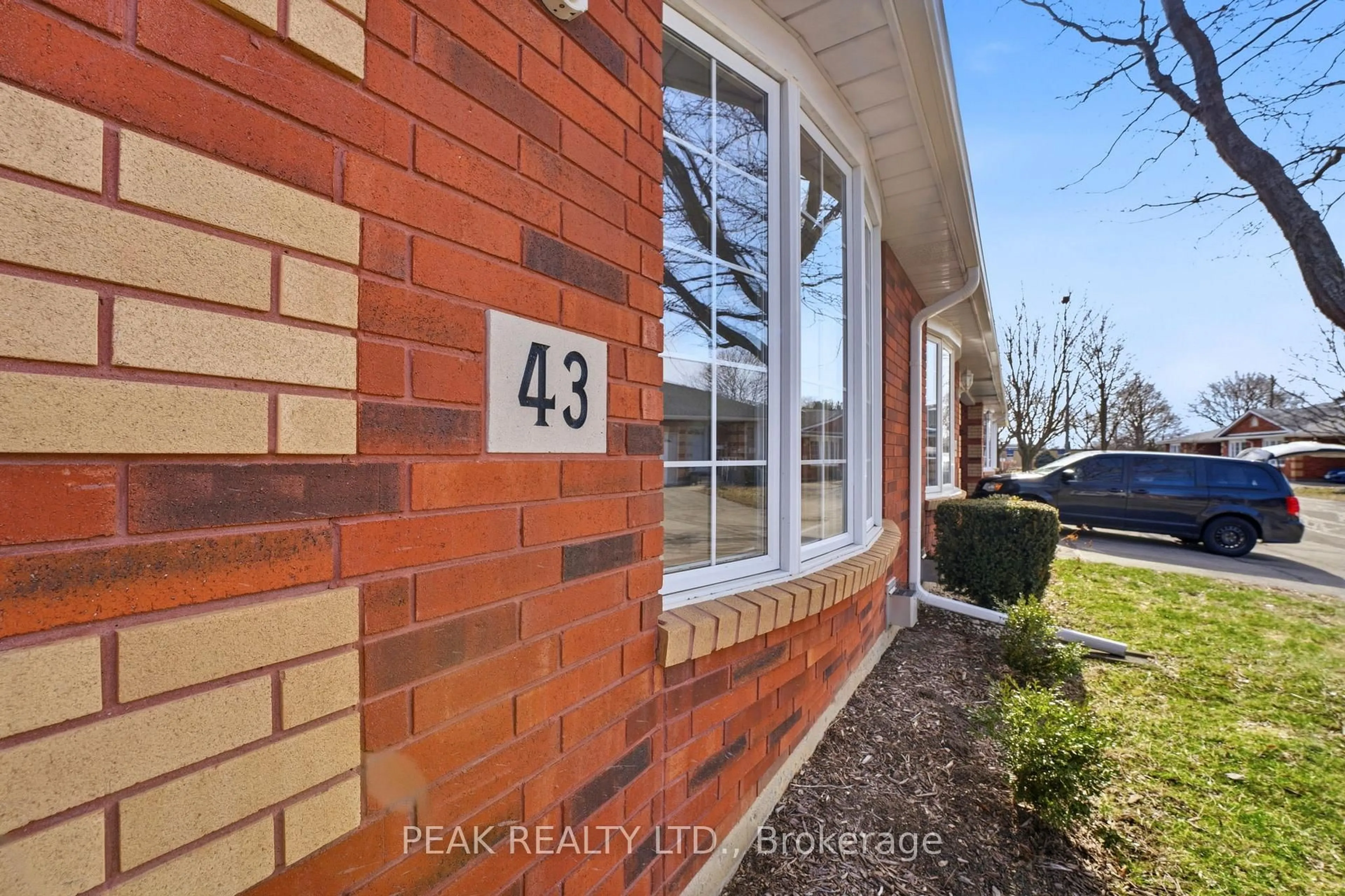 Home with brick exterior material, street for 570 West St #43, Brantford Ontario N3R 7Y7