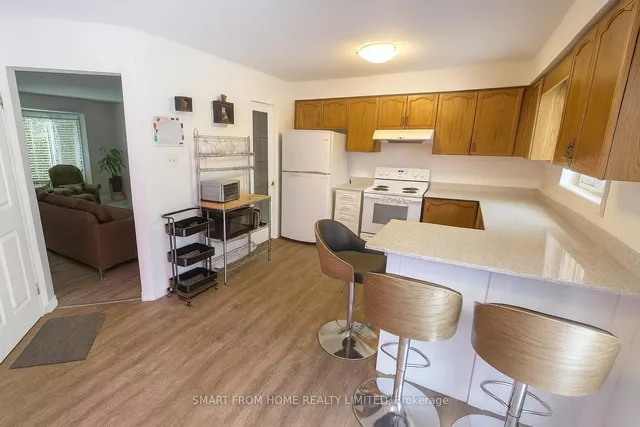 988 Prosperity Crt, London East 3