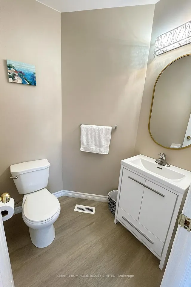 988 Prosperity Crt, London East 4