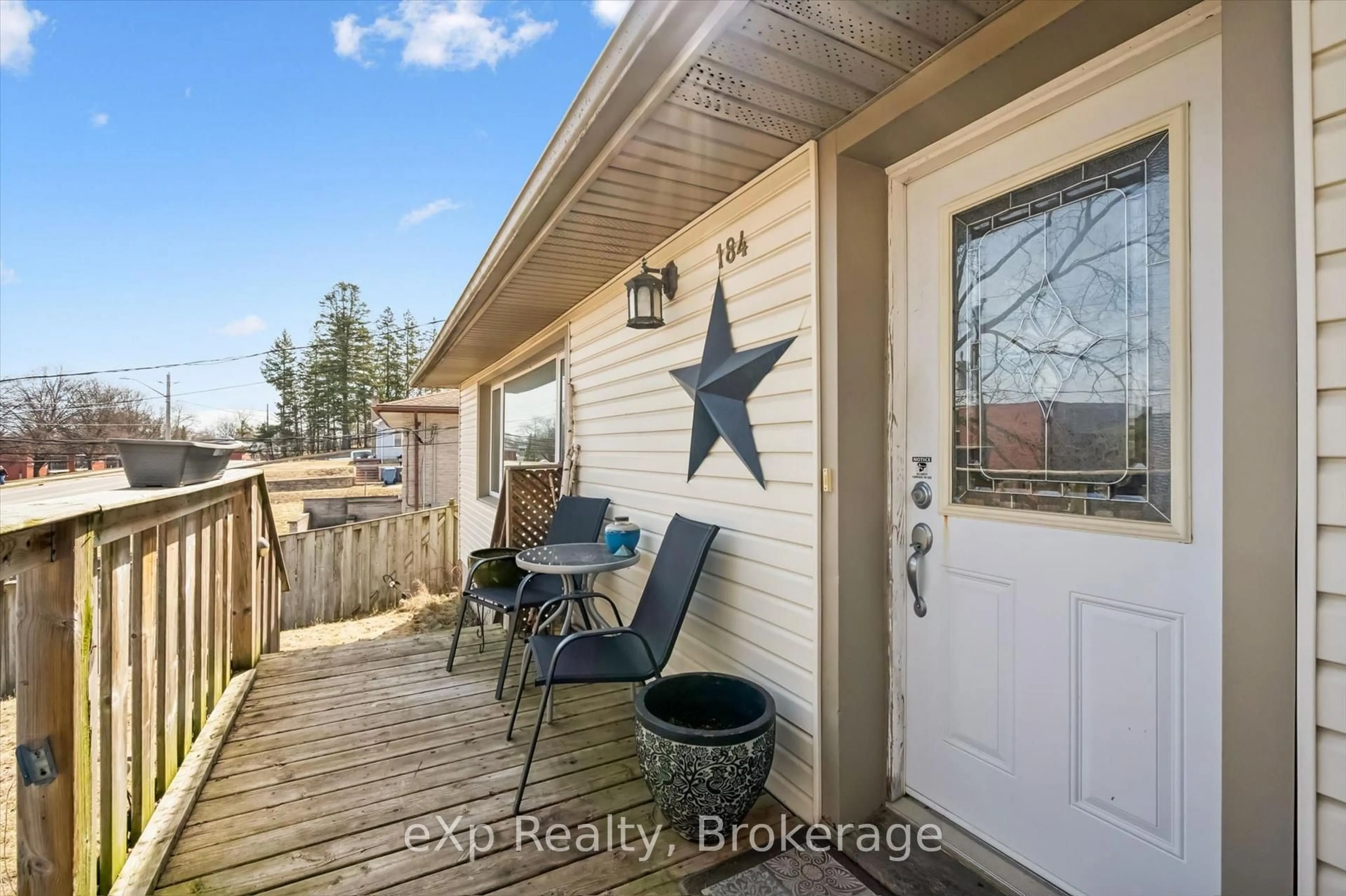 Patio, water/lake/river/ocean view for 184 Stevenson St, Guelph Ontario N1E 5A8