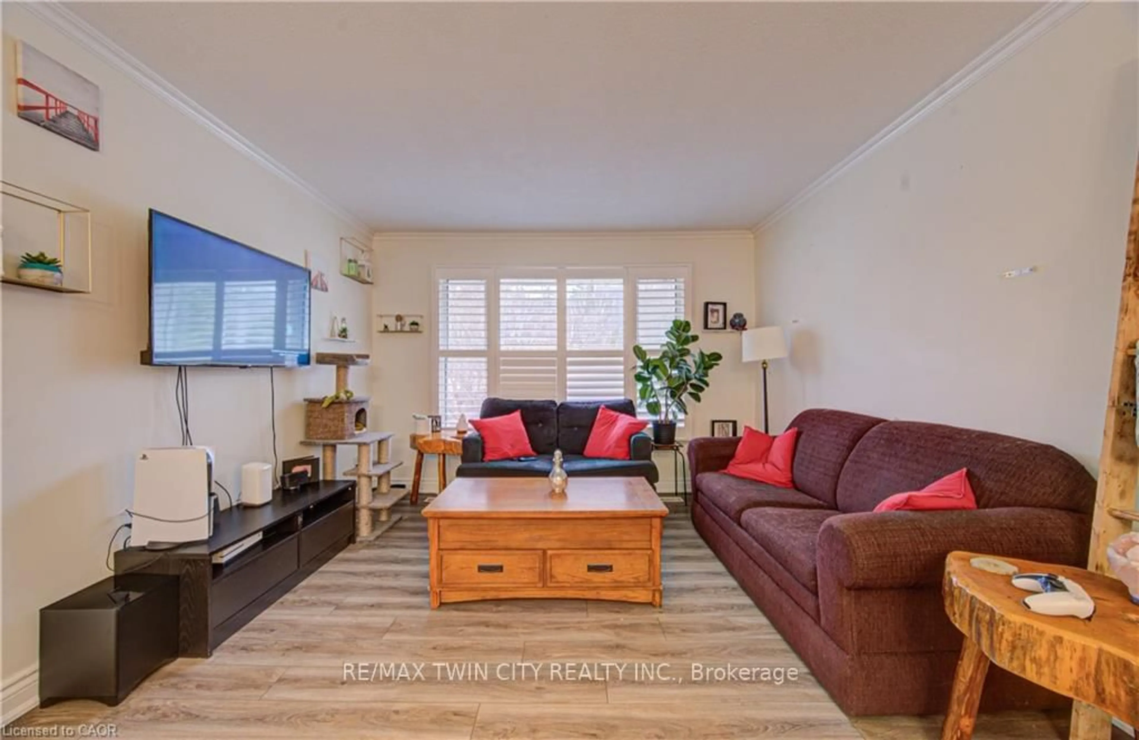 Unknown for 18 GILSTON Pkwy, Brant Ontario N3L 3K6