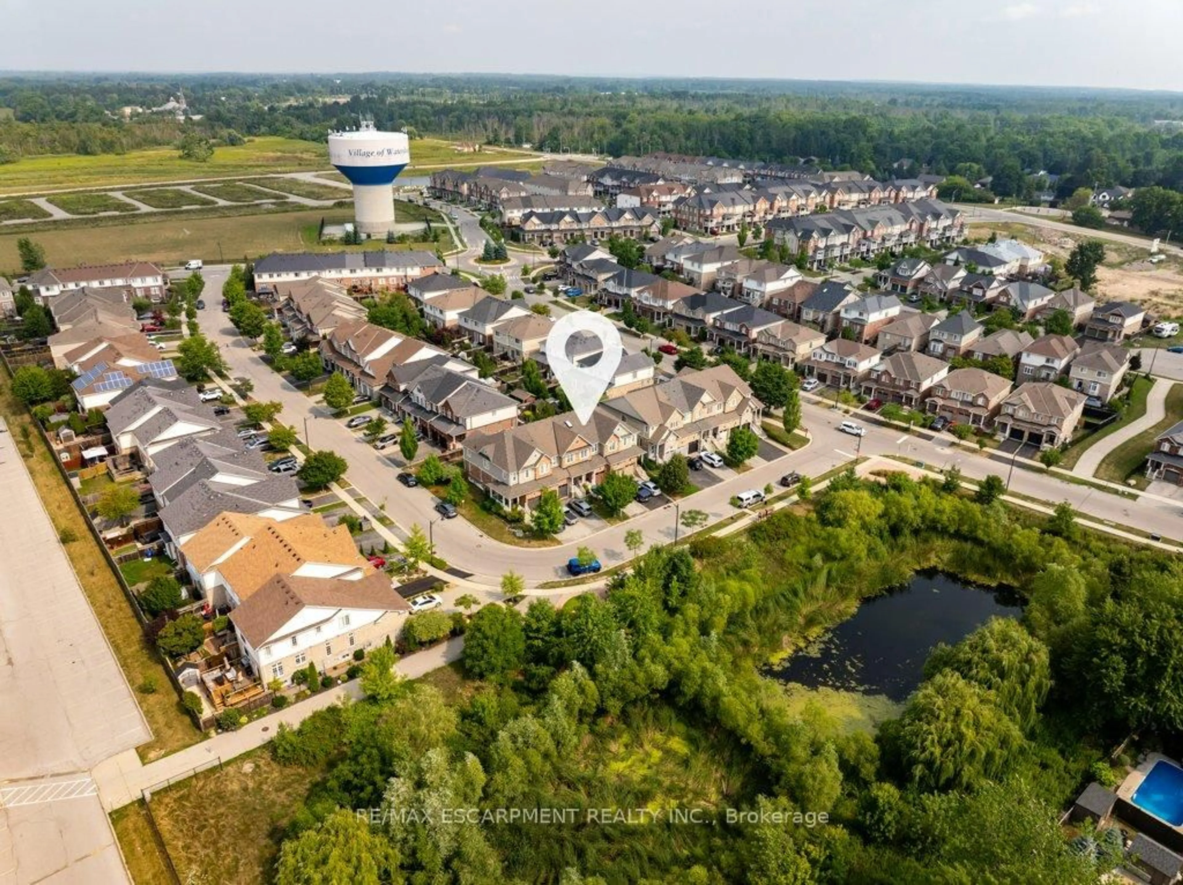 A pic from outside/outdoor area/front of a property/back of a property/a pic from drone, water/lake/river/ocean view for 79 Browview Dr, Hamilton Ontario L8B 0R2