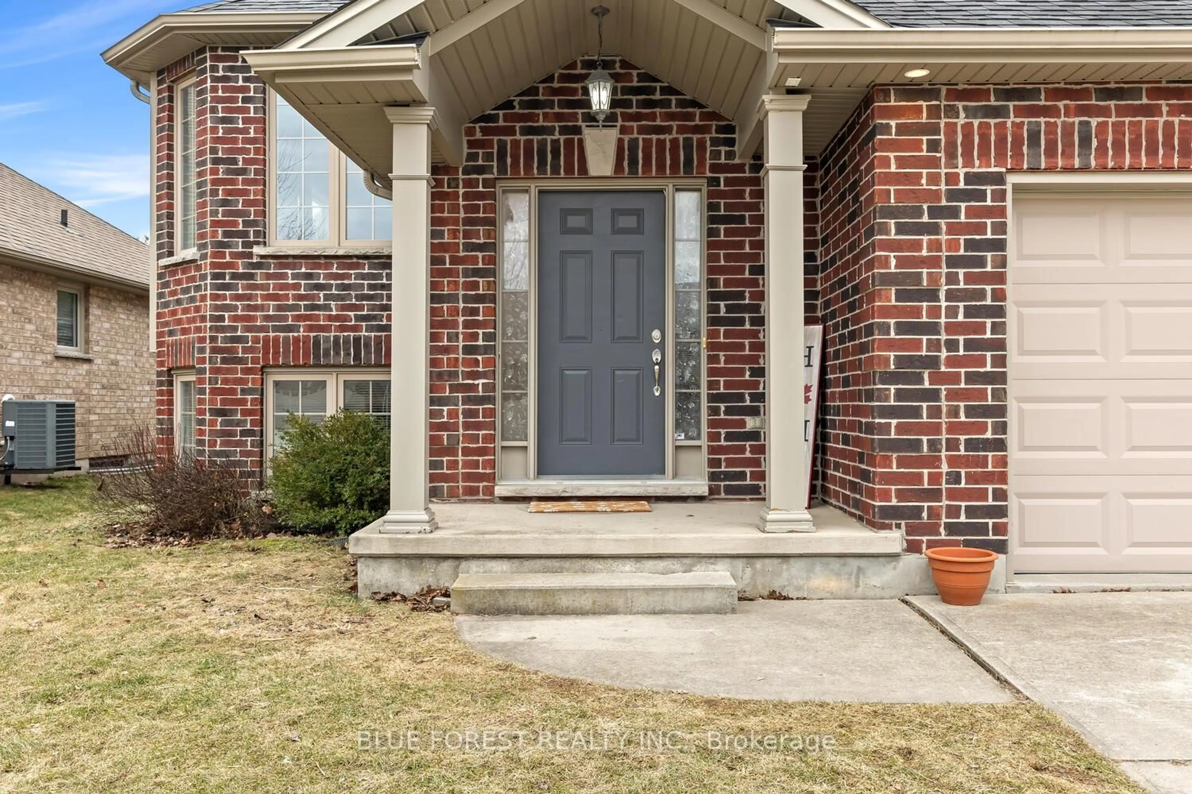 Home with brick exterior material, street for 123 Watson St, Lucan Biddulph Ontario N0M 2J0