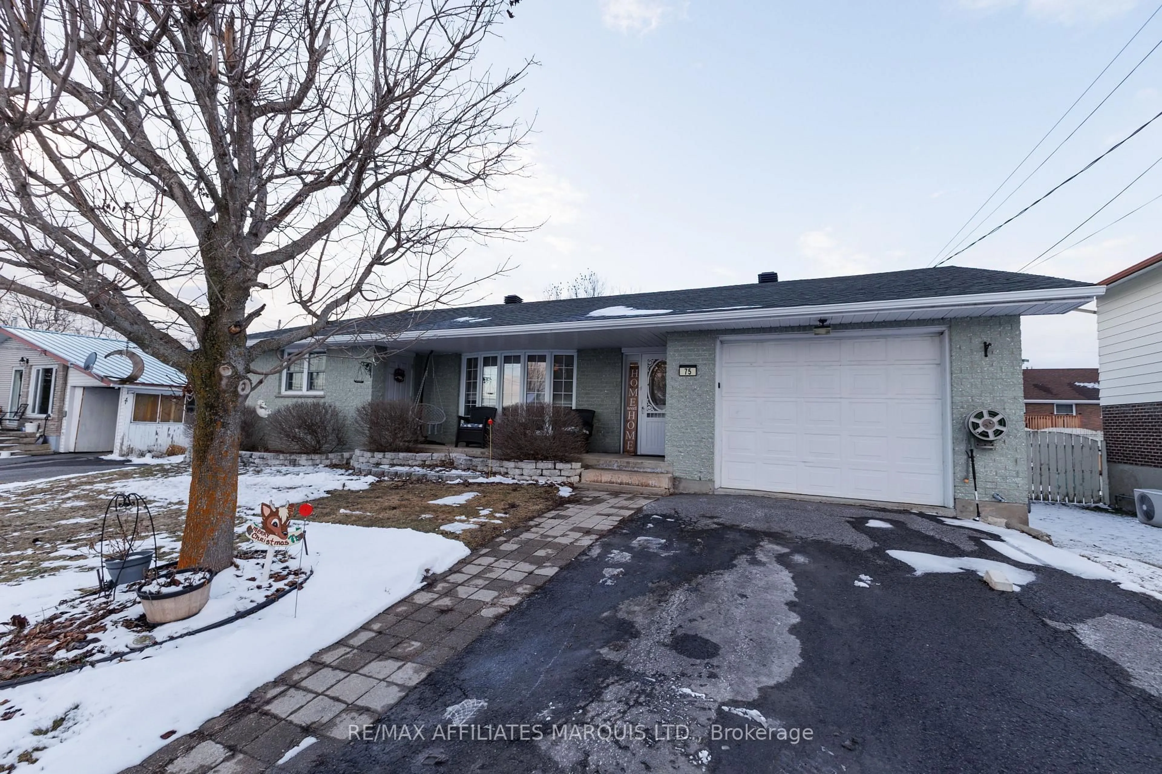 A pic from outside/outdoor area/front of a property/back of a property/a pic from drone, street for 75 Gauthier St, North Glengarry Ontario K0C 1A0