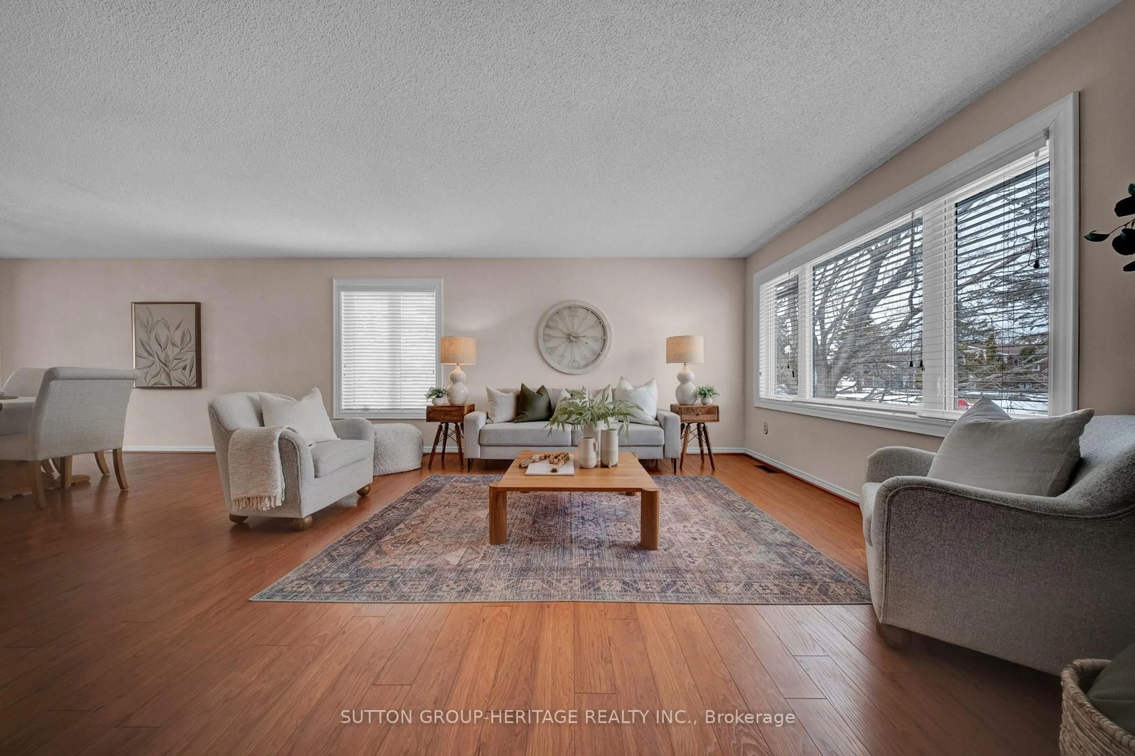 Living room with furniture, unknown for 48 CEDARTREE Lane, Kawartha Lakes Ontario K0M 1A0
