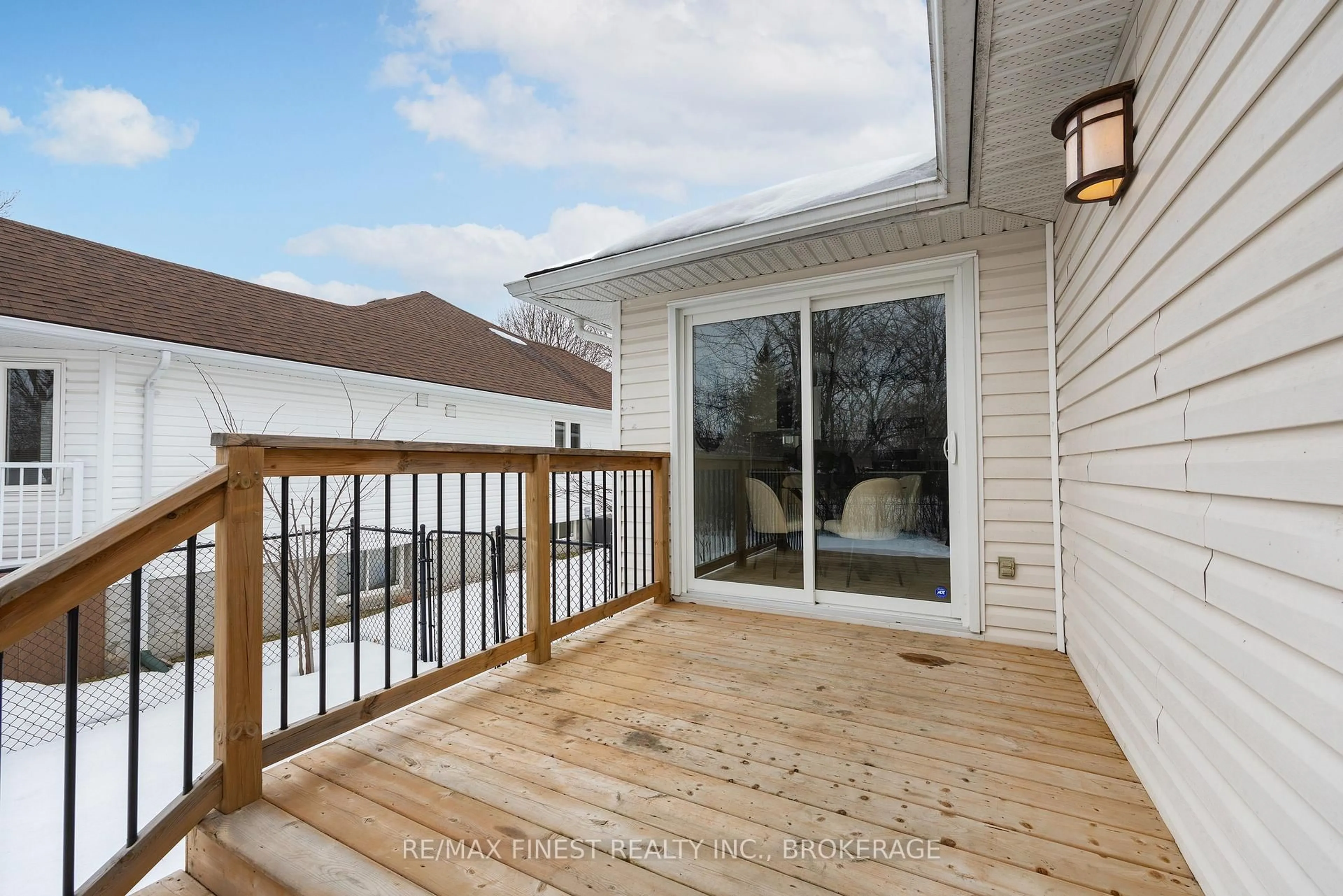 Patio, water/lake/river/ocean view for 405 Fieldstone Dr, Kingston Ontario K7K 7E1