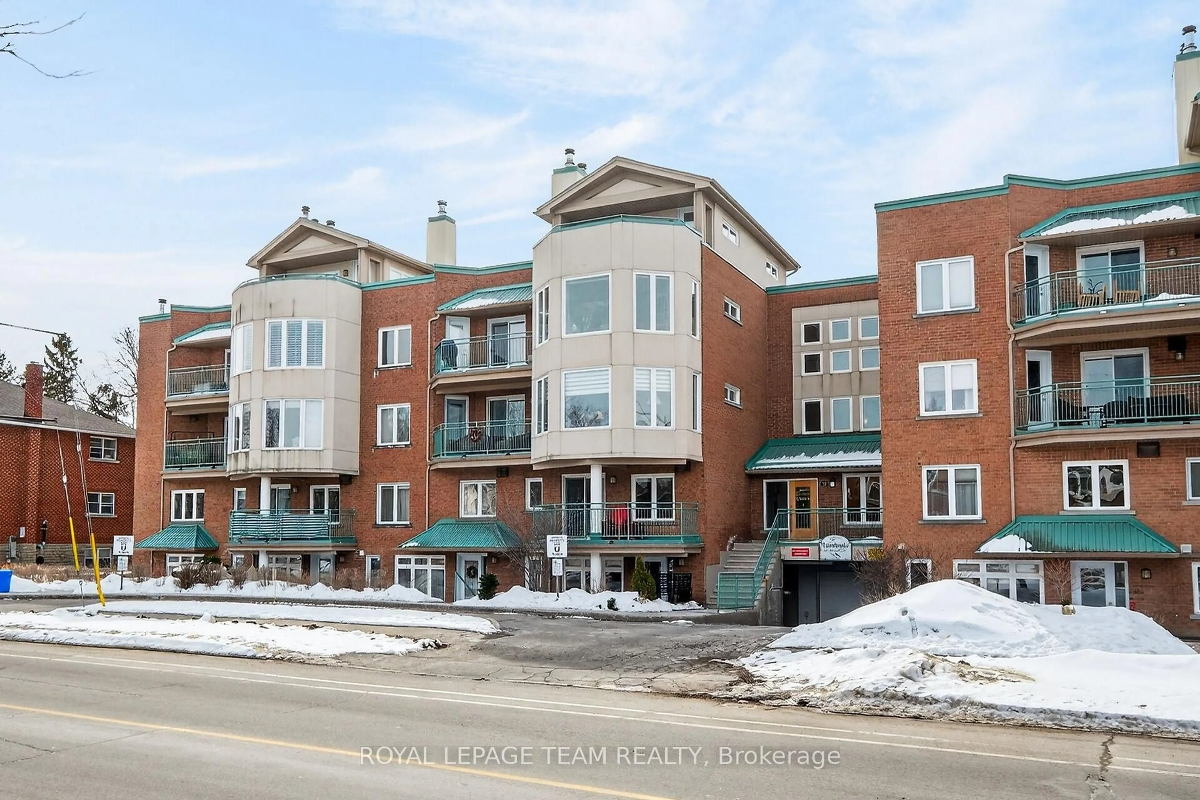 Unknown for 62 Donald St #202A, Ottawa Ontario K1K 1N2