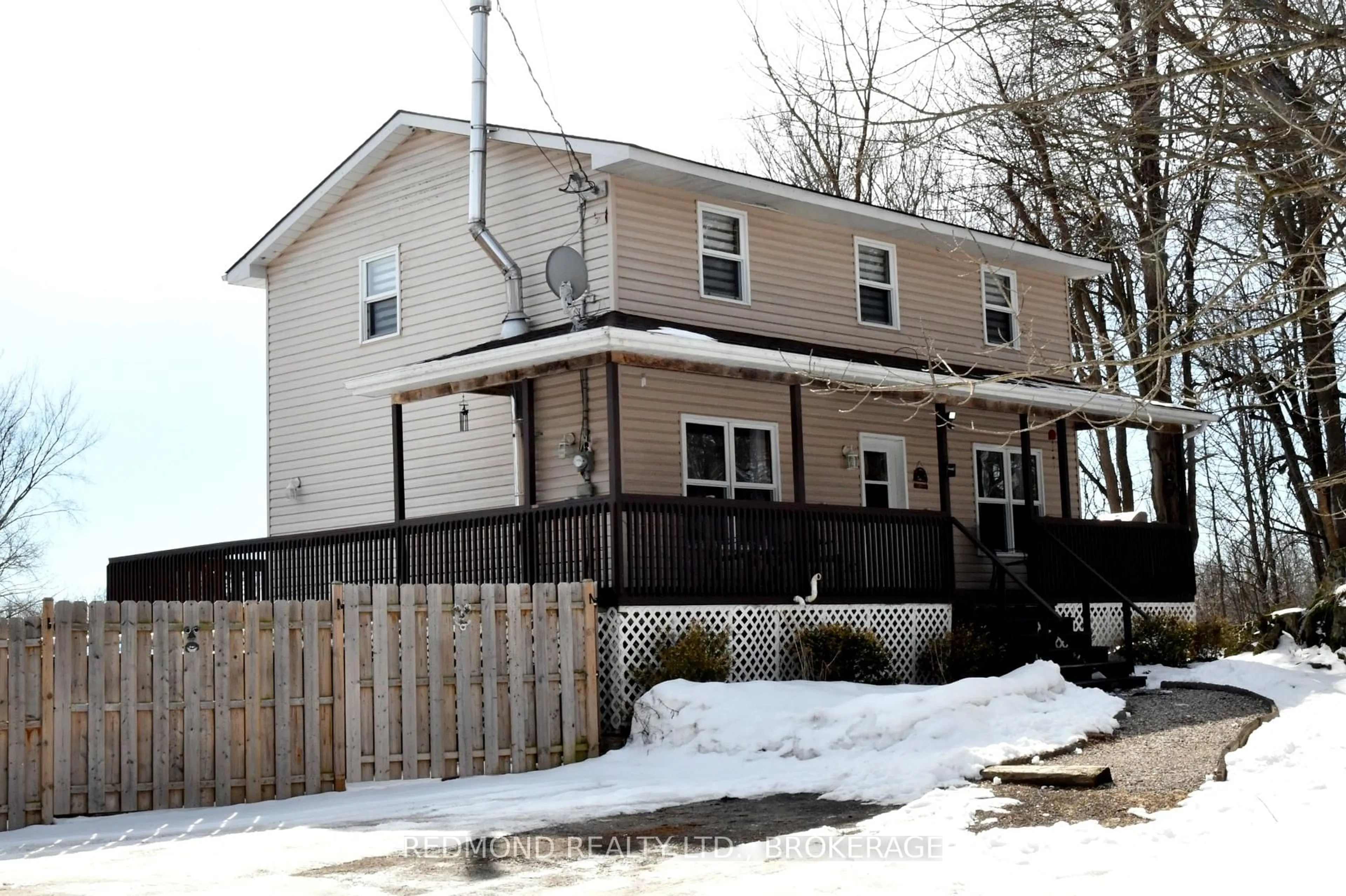 Unknown for 435 County 2 Rd, Front of Leeds & Seeleys Bay Ontario K7G 2V4