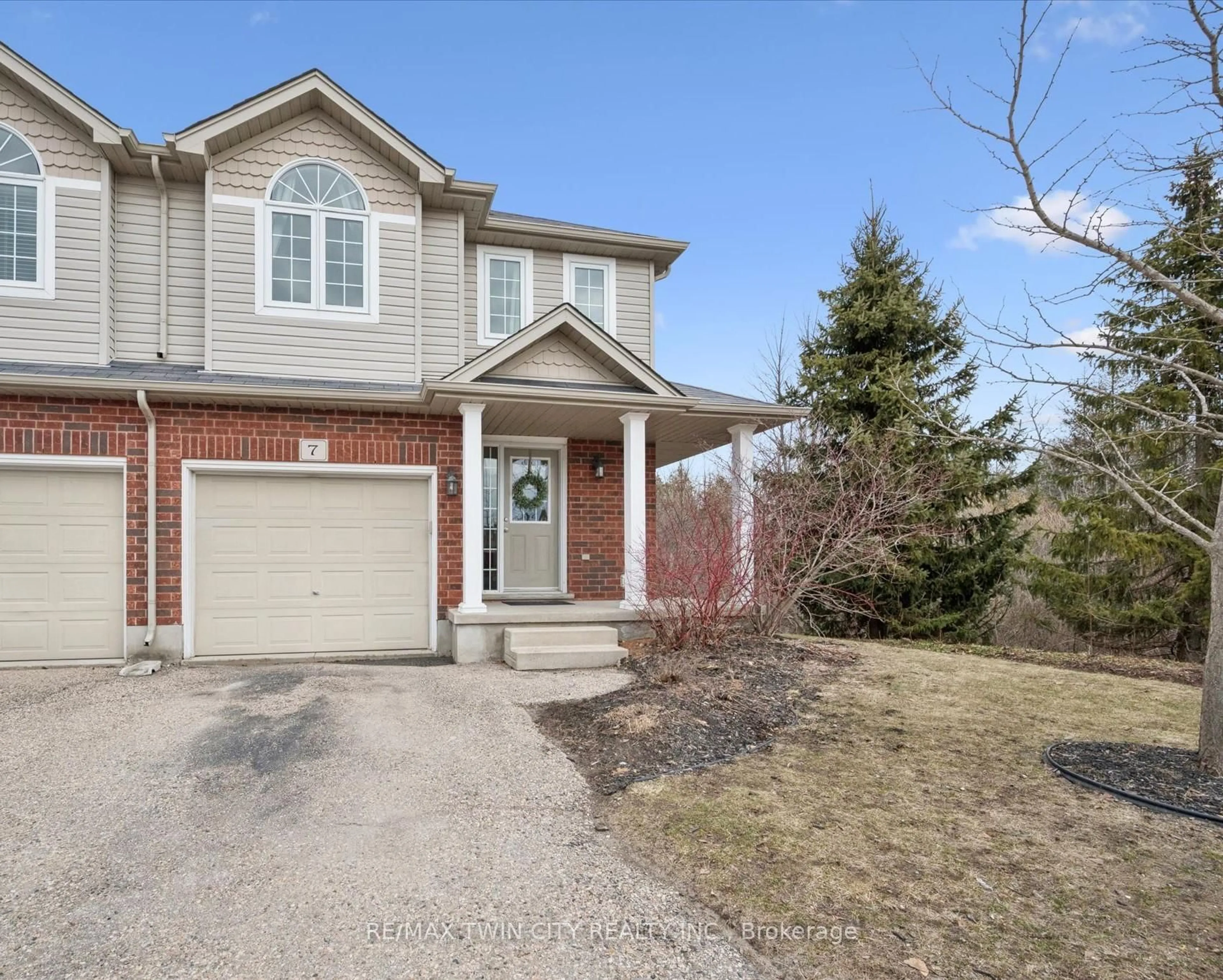 Home with brick exterior material, street for 468 Doon Dr #7, Kitchener Ontario N2P 0A2