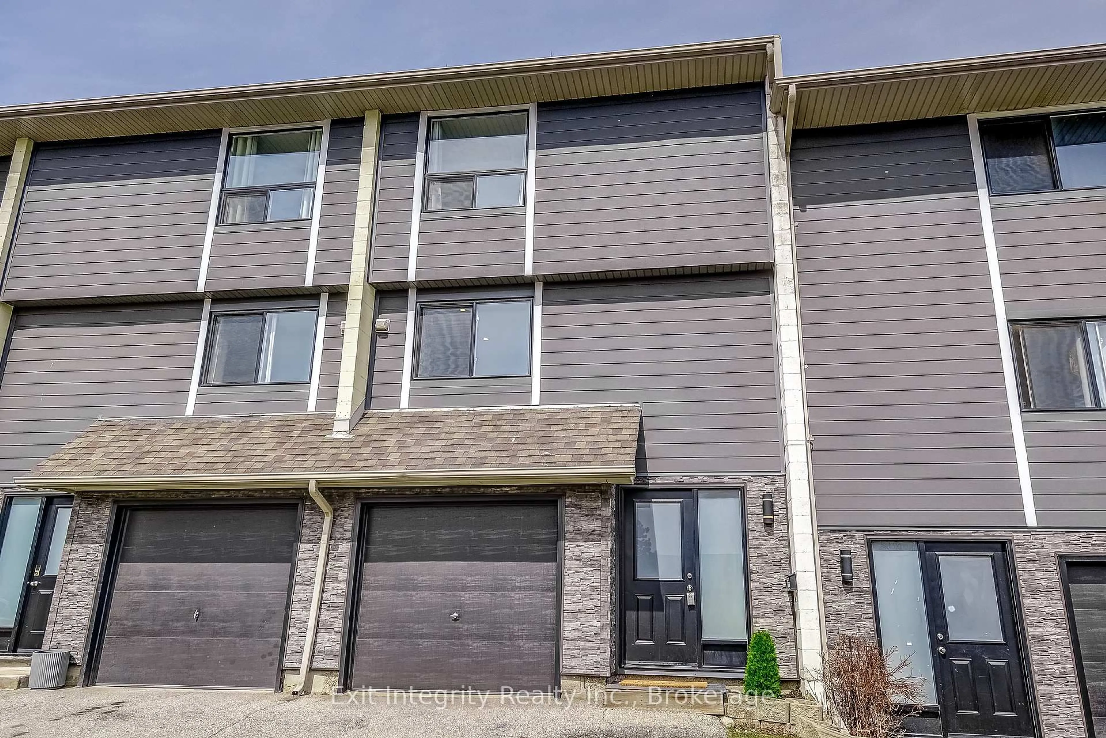 Home with brick exterior material, street for 135 Chalmers St #18, Cambridge Ontario N1R 6M2