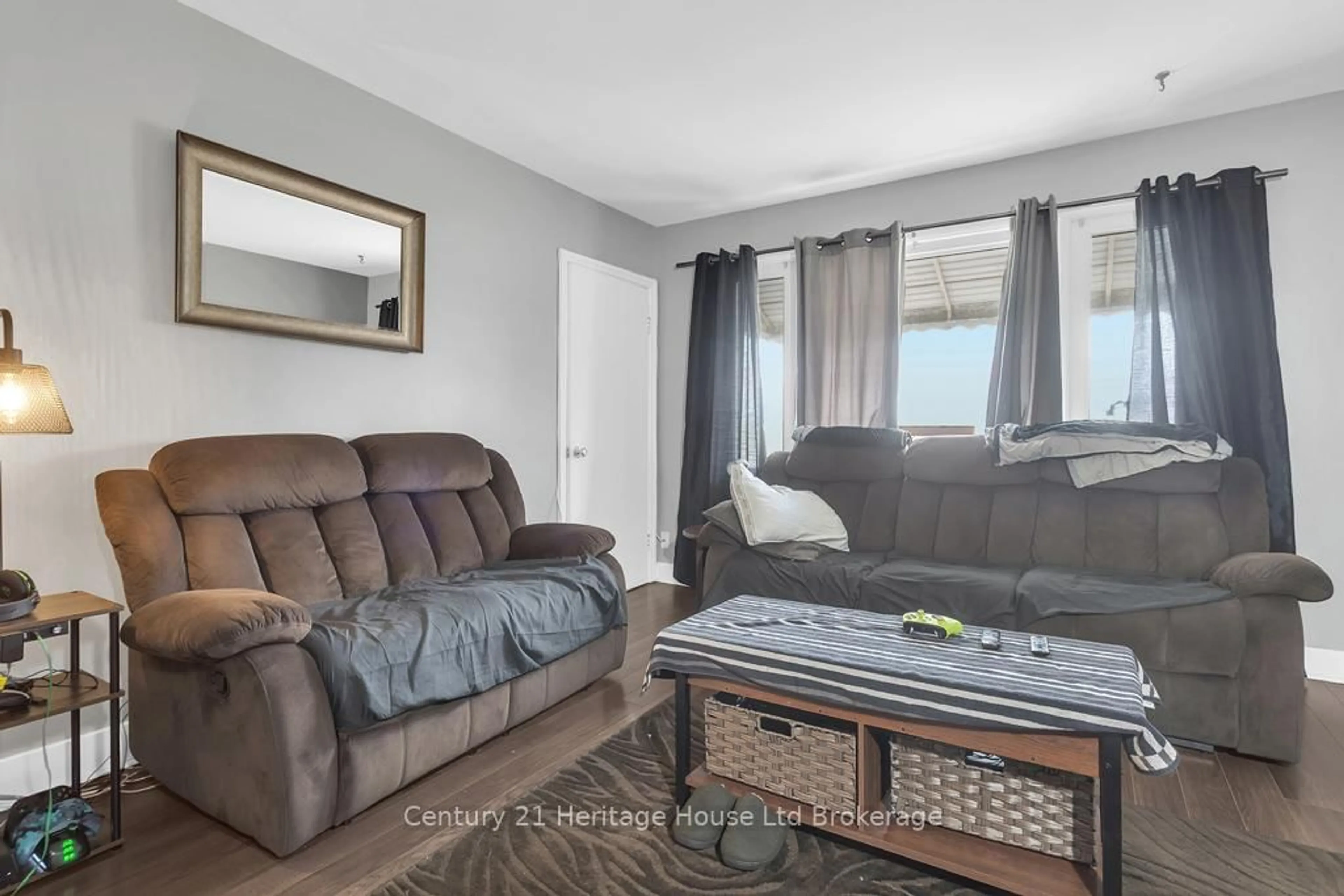 Living room with furniture, unknown for 544980 Pattullo Ave, Norwich Ontario N4S 7V8