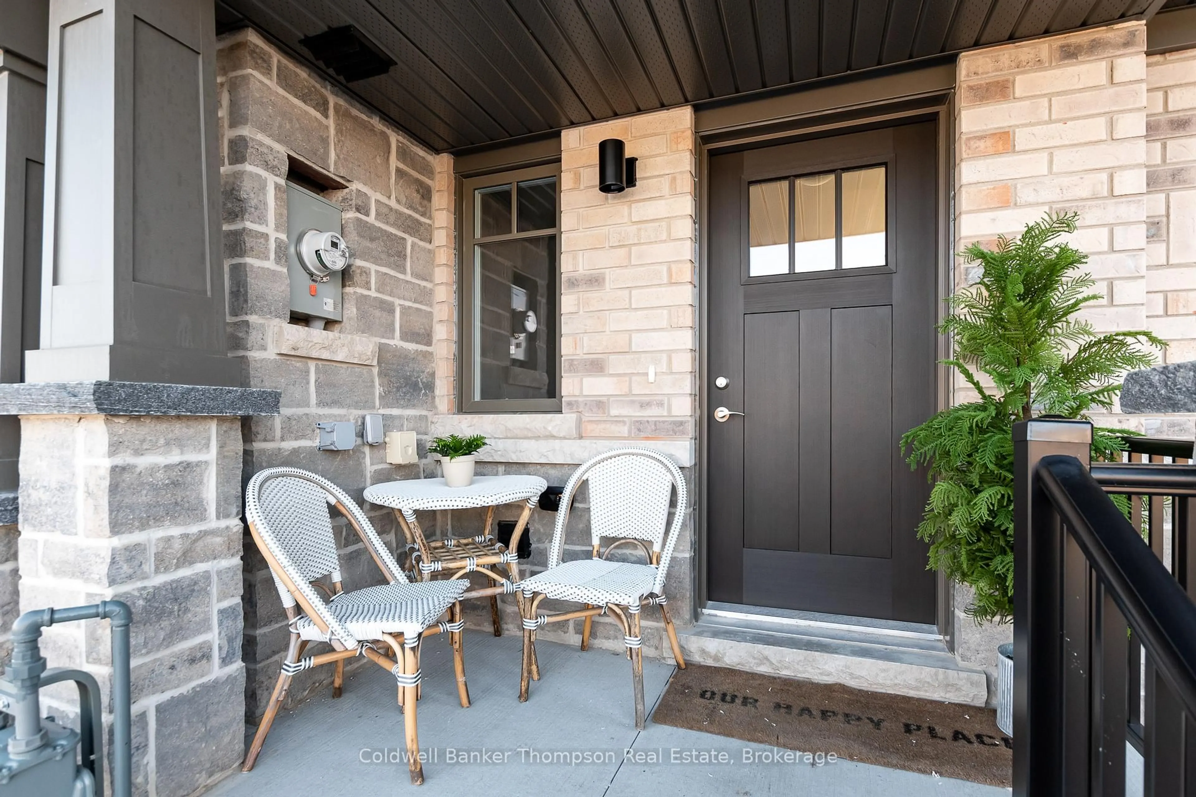 Patio, street for 39 Charles Morley Blvd, Huntsville Ontario P1H 0G5