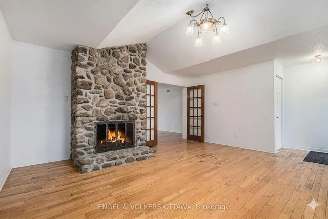 4751 PEARL Rd, Champlain 4
