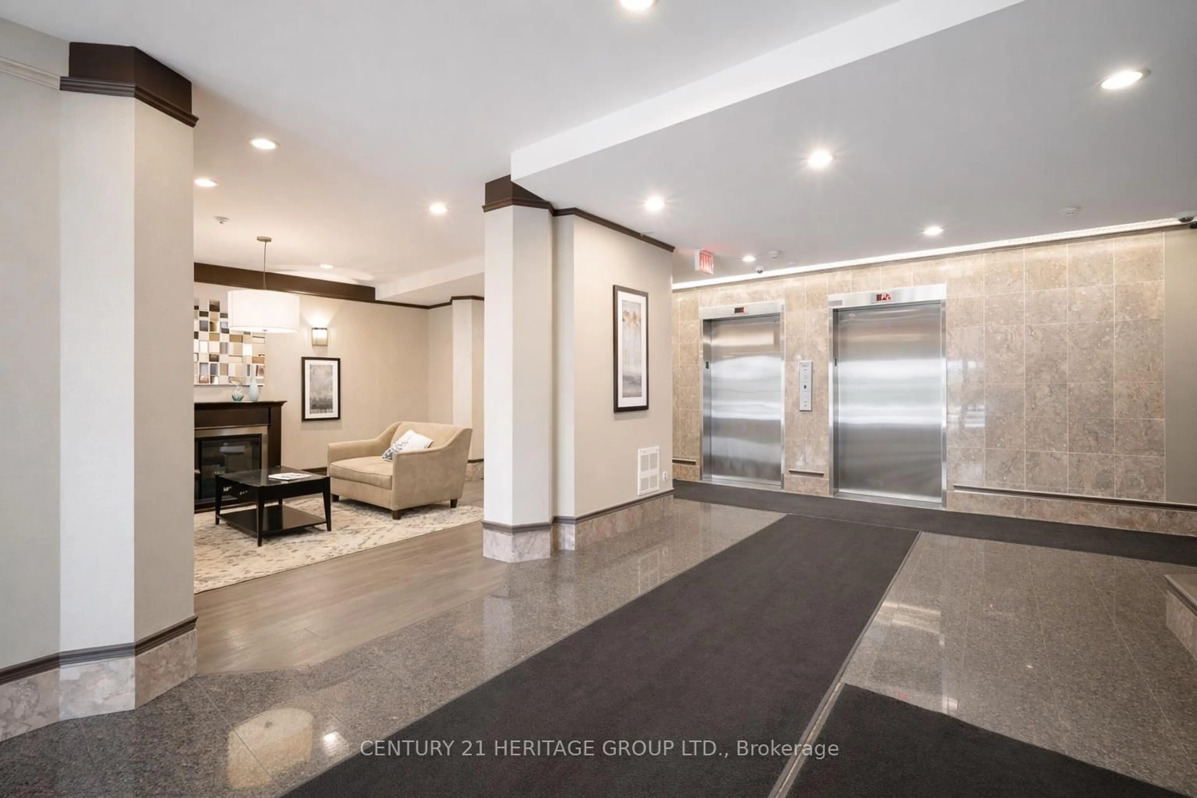 Lobby for 67 Caroline St #102, Hamilton Ontario L8P 3K6