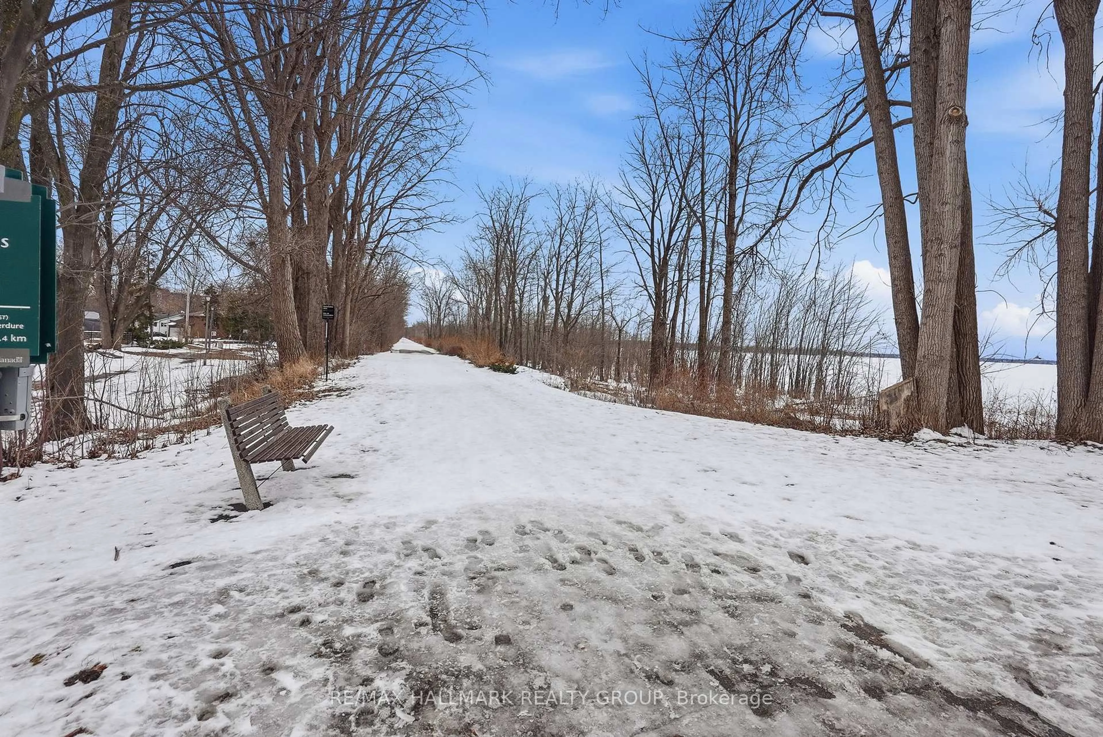 Patio, water/lake/river/ocean view for 53 Scrivens St, Ottawa Ontario K2B 8M6