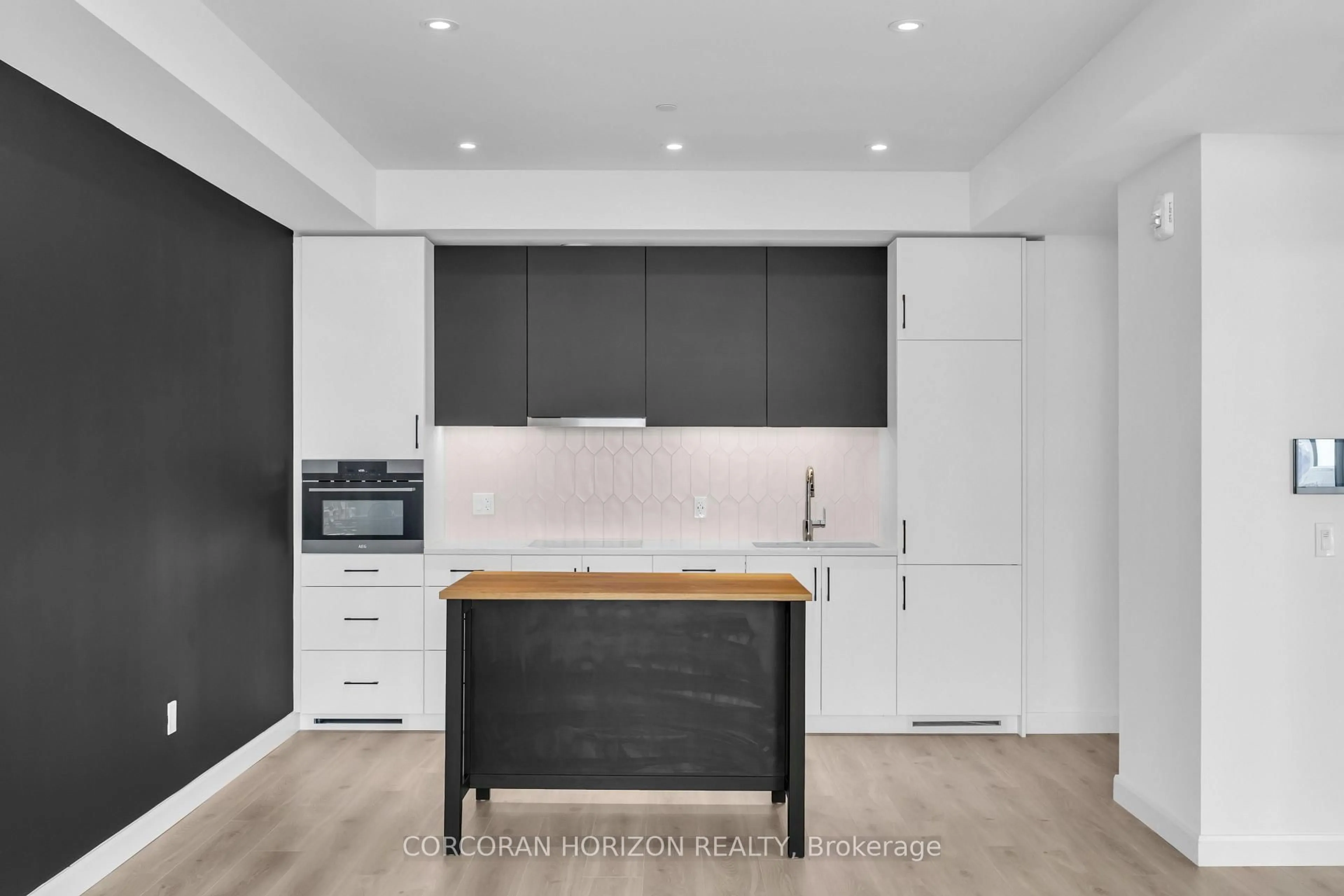 Contemporary kitchen, wood/laminate floor for 741 King St #1708, Kitchener Ontario N2G 0E9